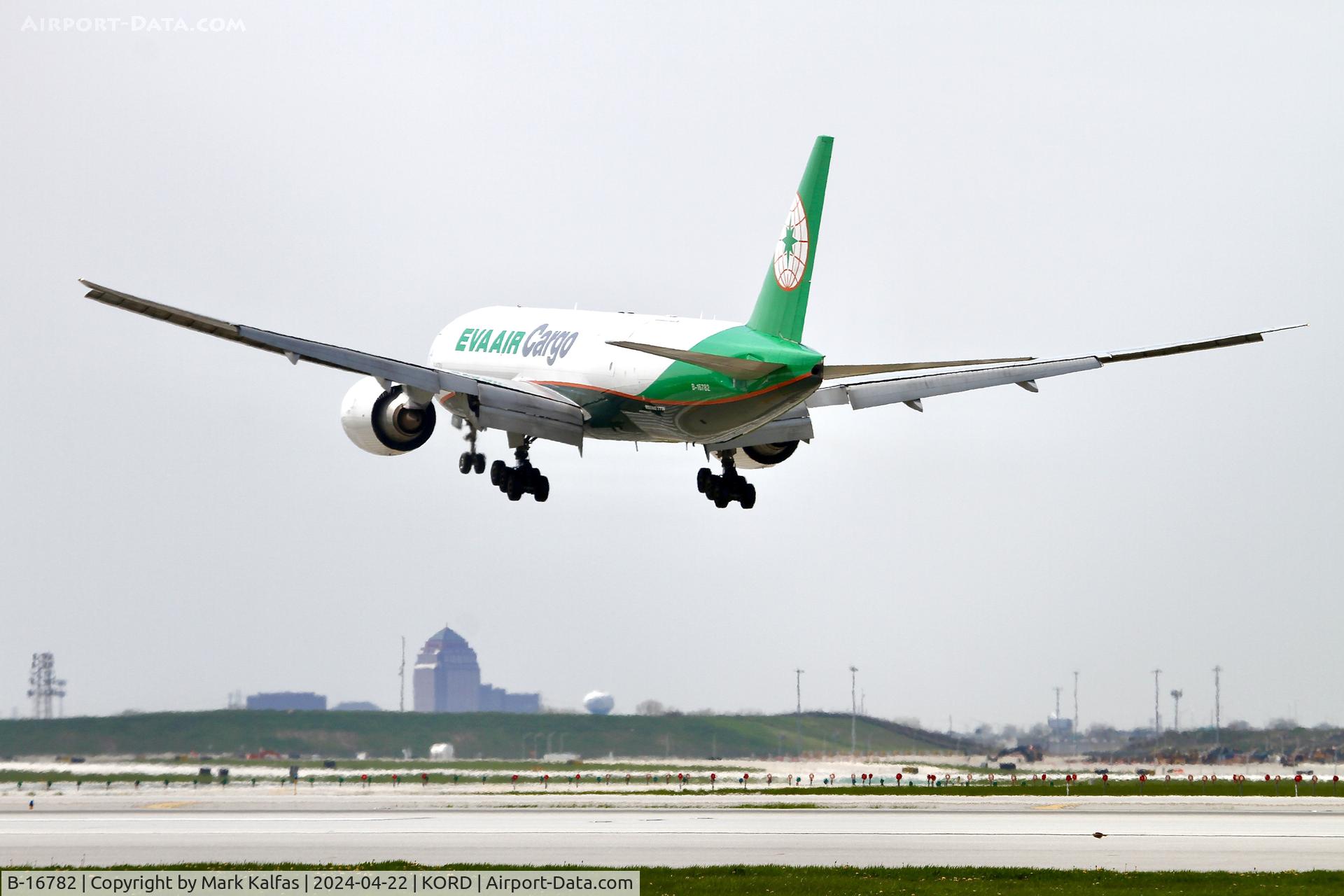 B-16782, 2018 Boeing 777-F5E C/N 62825, B77L EVA AIR CARGO Boeing 777-F5E B-16782 ARRIVING 28C KORD