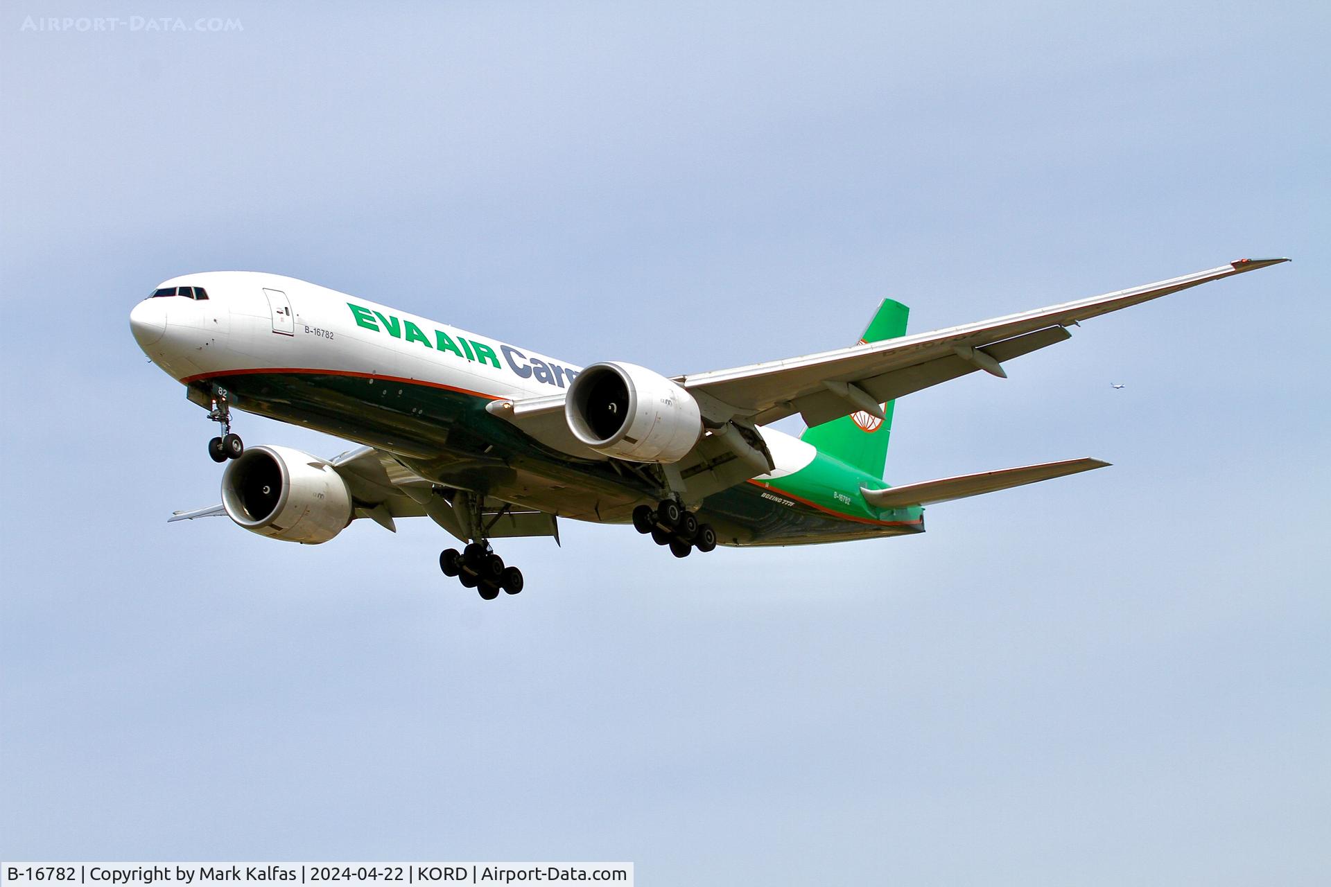 B-16782, 2018 Boeing 777-F5E C/N 62825, B77L EVA AIR CARGO Boeing 777-F5E B-16782 ARRIVING 28C KORD
