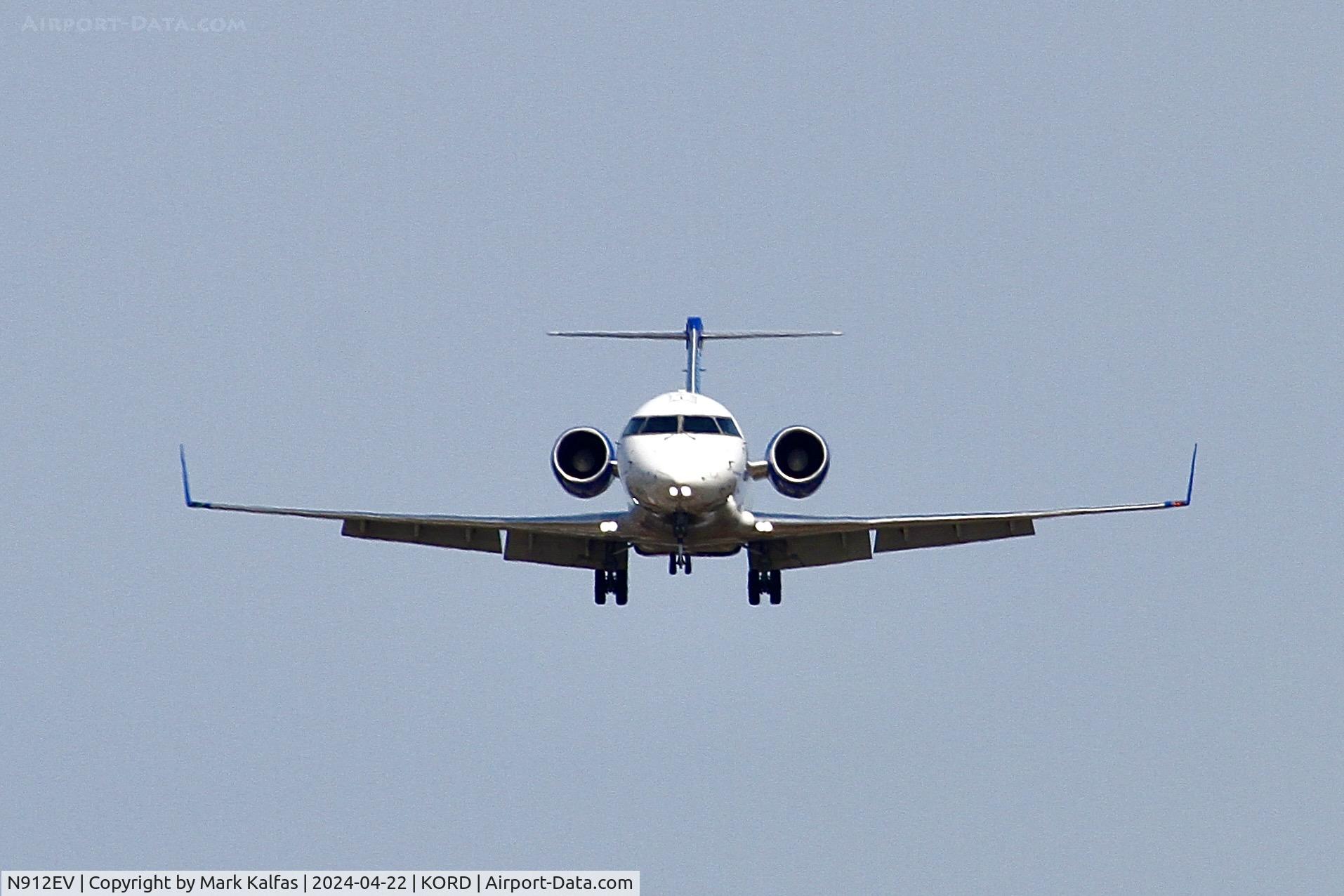 N912EV, 2002 Bombardier CRJ-200LR (CL-600-2B19) C/N 7728, CRJ2 SkyWest/United Express Canadair Regional Jet CRJ-200 N912EV, N912EV on approach 28C KORD