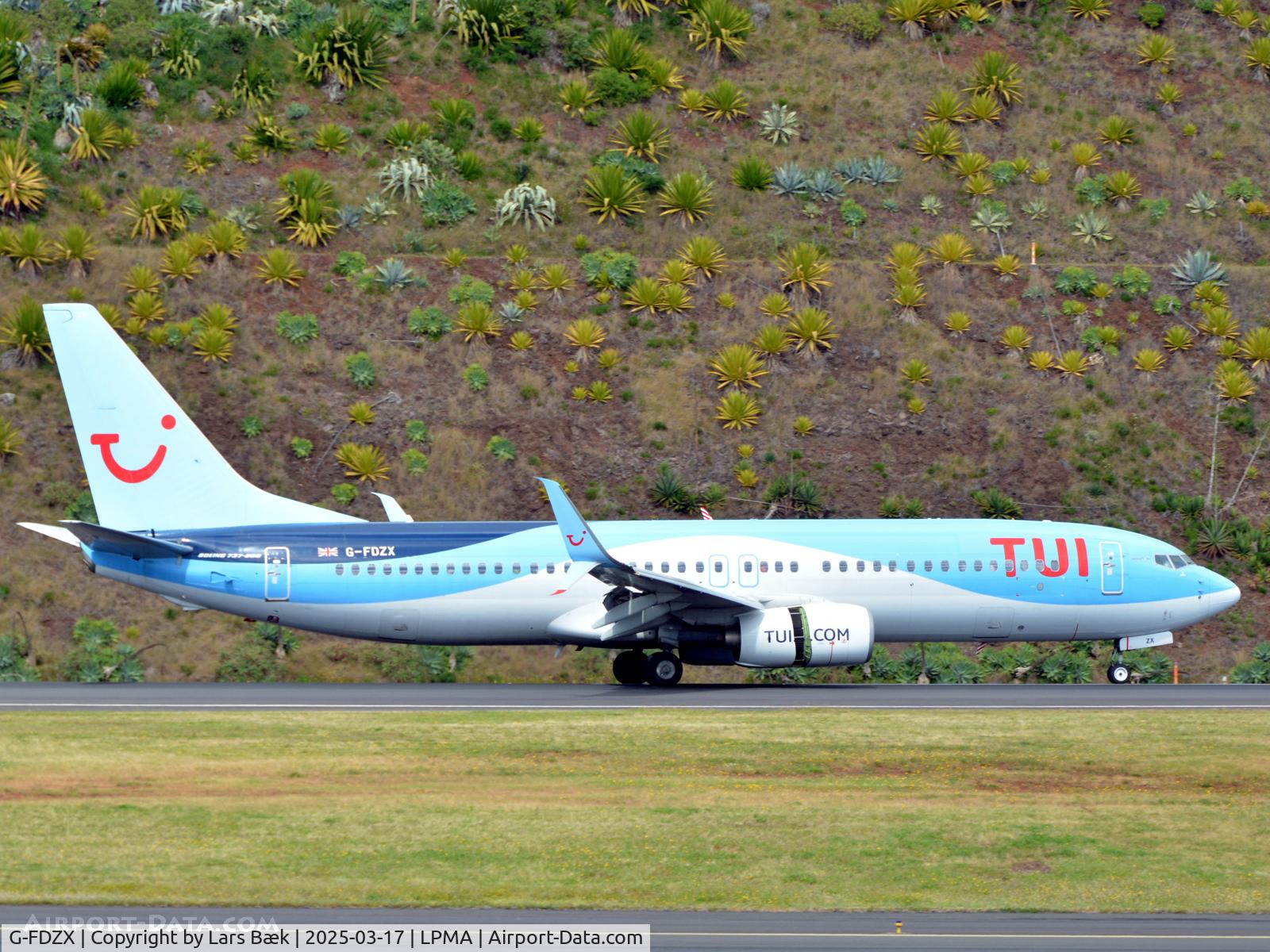 G-FDZX, 2011 Boeing 737-8K5 C/N 37258, Arrived from UK