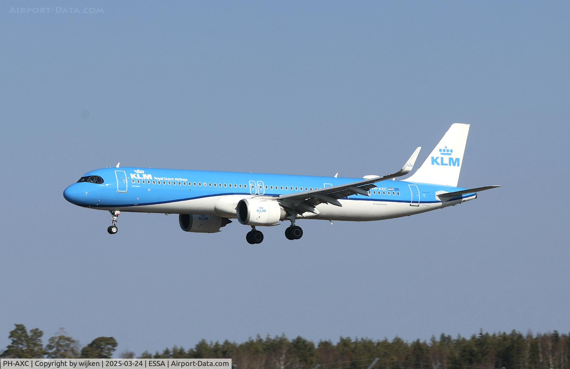 PH-AXC, 2024 Airbus A321-252NX C/N 12238, Rwy 26