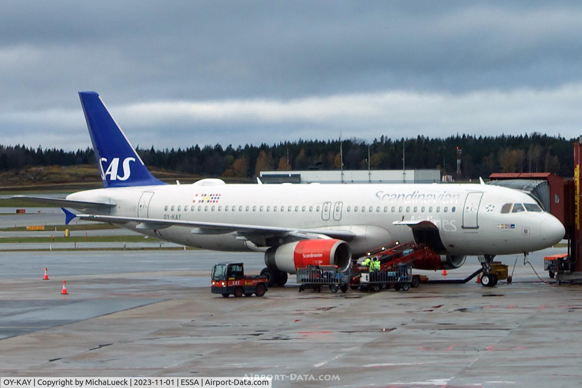 OY-KAY, 2006 Airbus A320-232 C/N 2856, At Arlanda