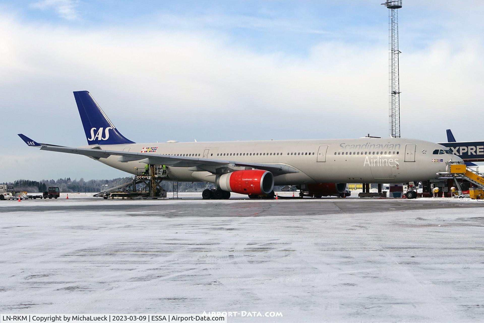LN-RKM, 2002 Airbus A330-343X C/N 496, At Arlanda