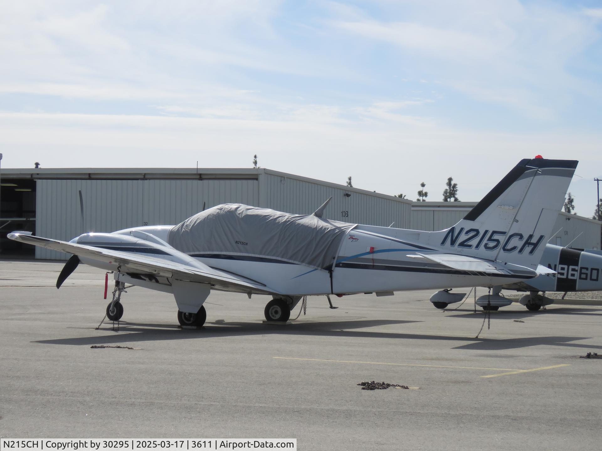 N215CH, 1977 Beech E-55 Baron C/N TE-1116, Parked