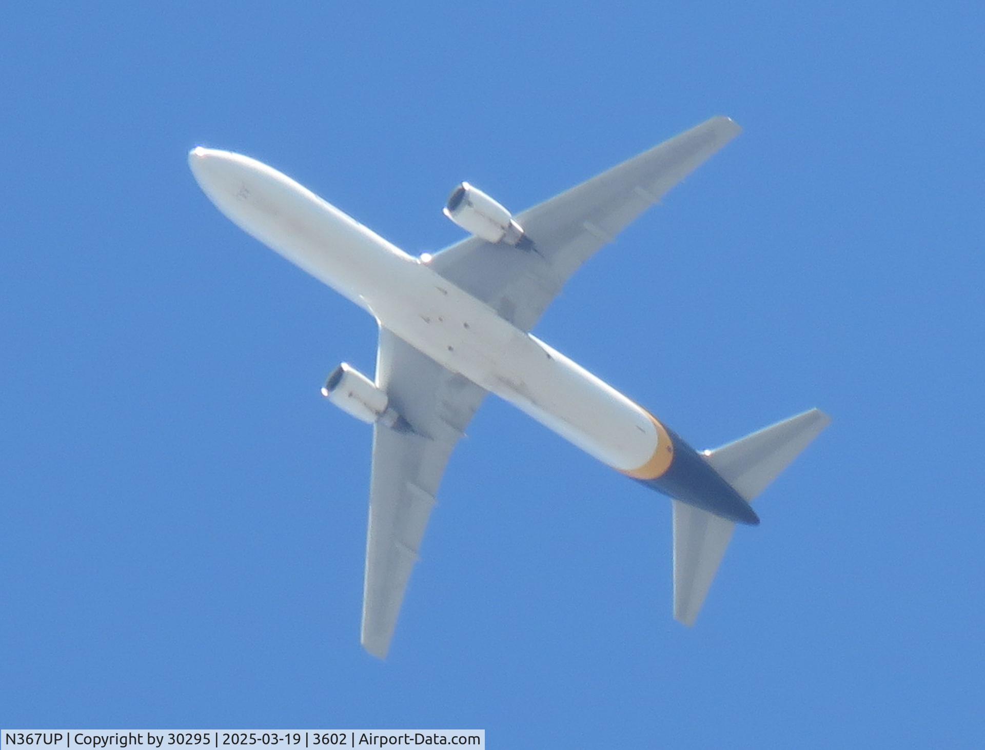 N367UP, 2019 Boeing 767-34AF (ER) C/N 65790, Headed North-West