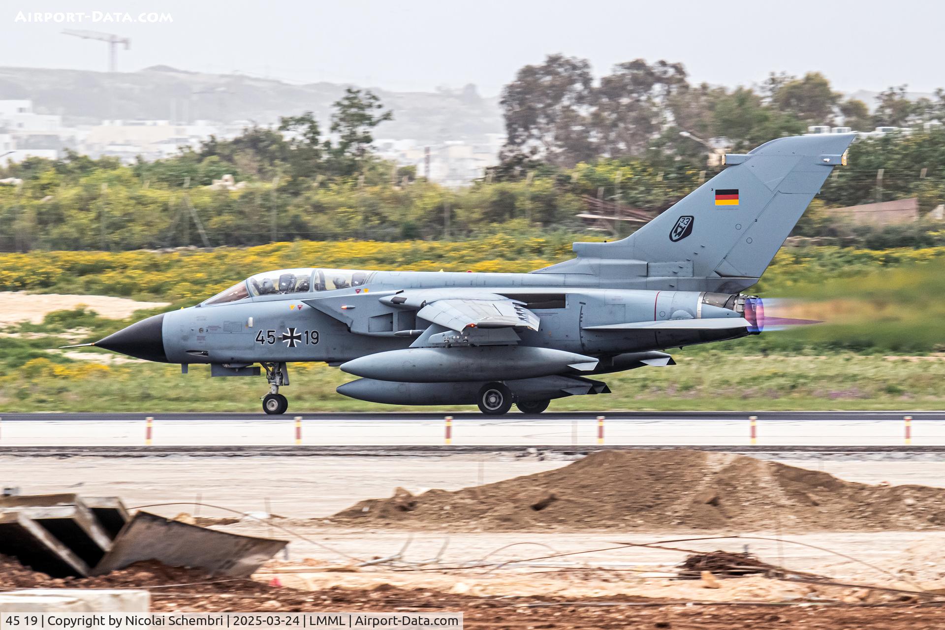 45 19, Panavia Tornado IDS C/N 551/GS167/4219, Departing from runway 13
