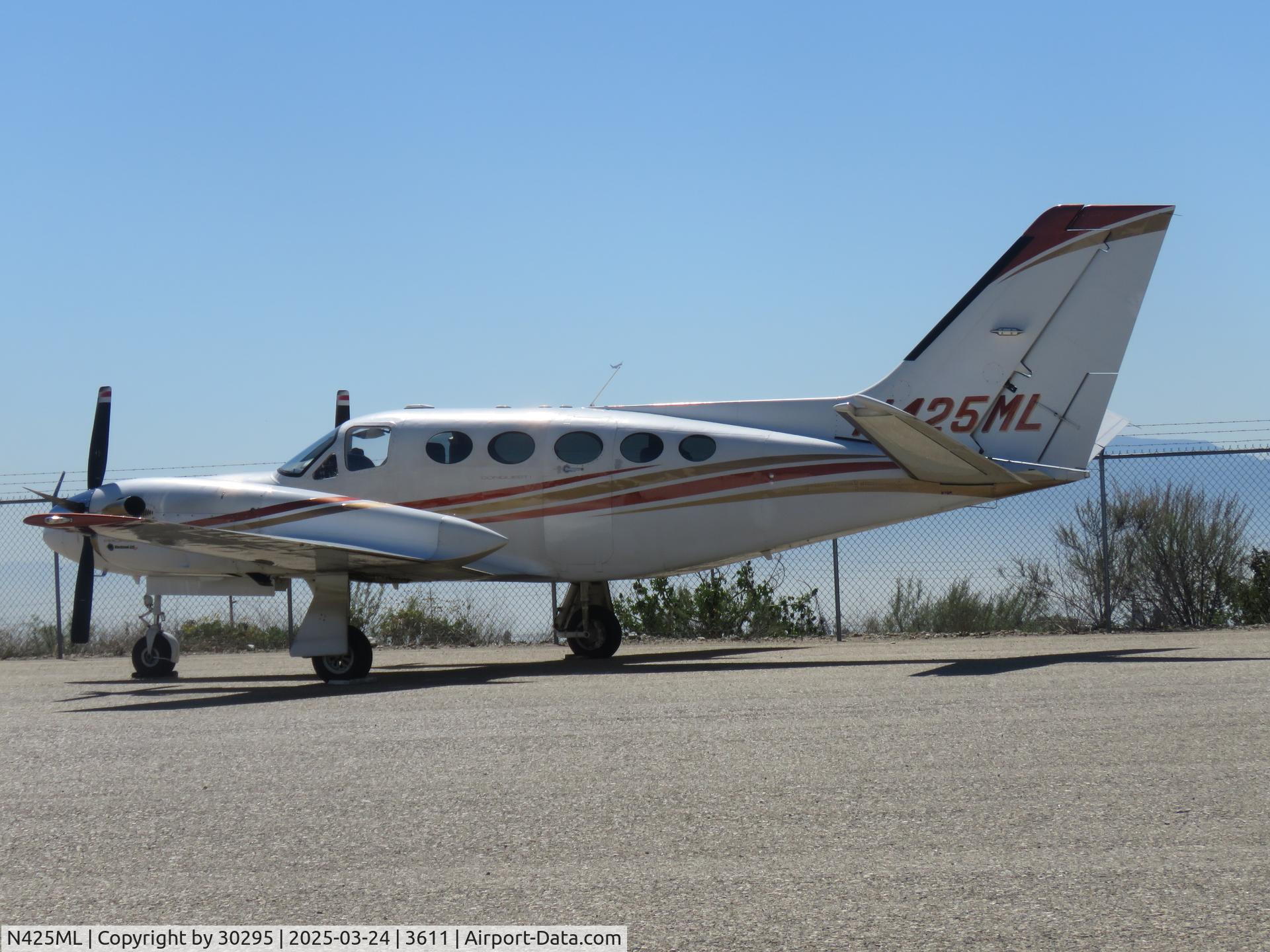 N425ML, 1981 Cessna 425 C/N 425-0123, Parked