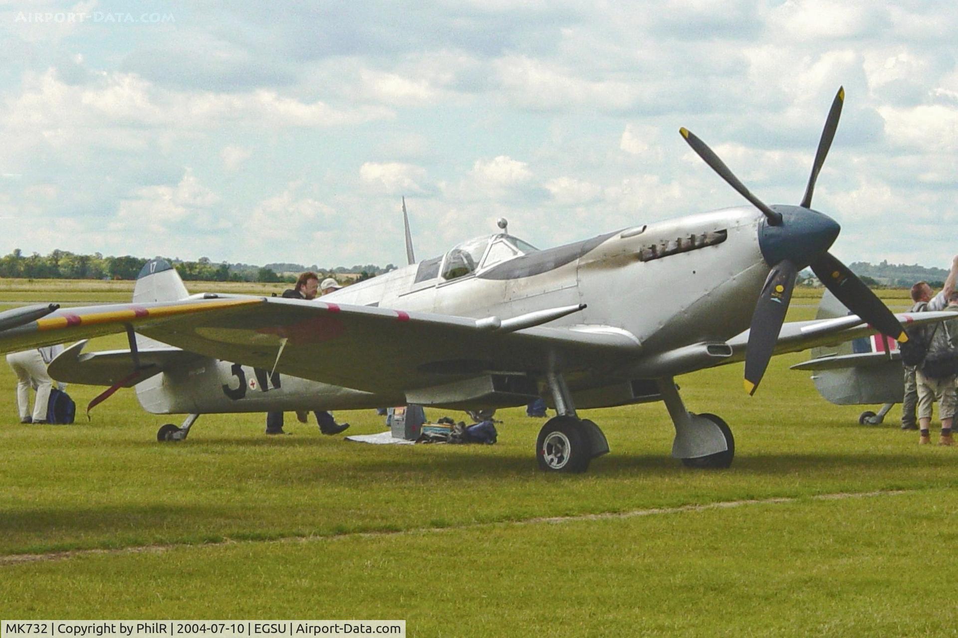 LZ842, 1943 Supermarine 361 Spitfire IX C/N CBAF.5056, MK732 (PH-OUQ) 1944 VS Spitfire LFlXC Dutch Historic Flight Duxford 