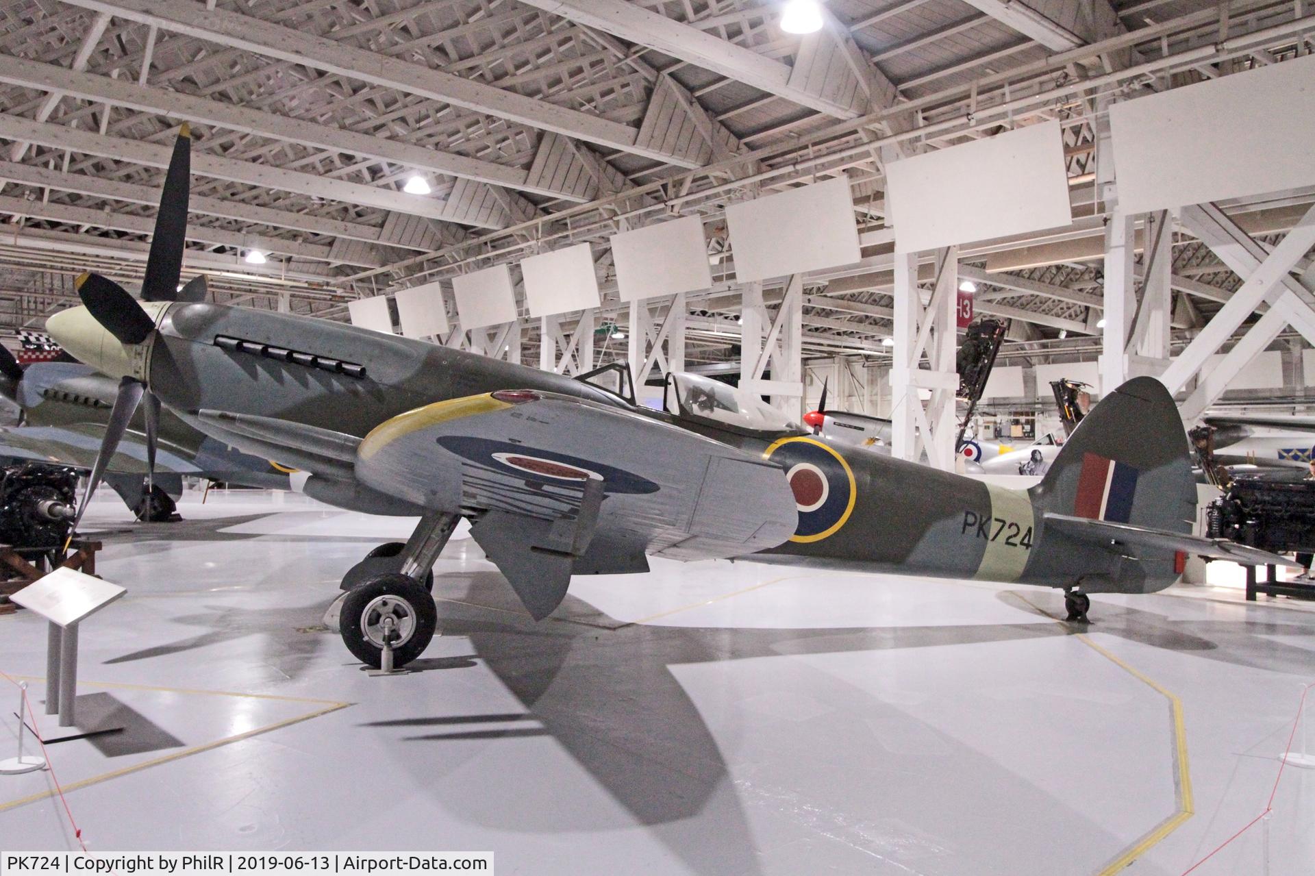 PK724, Supermarine 356 Spitfire F.24 C/N CBAF.255, PK724 1946 VS Spitfire F24 RAF Museum Hendon 