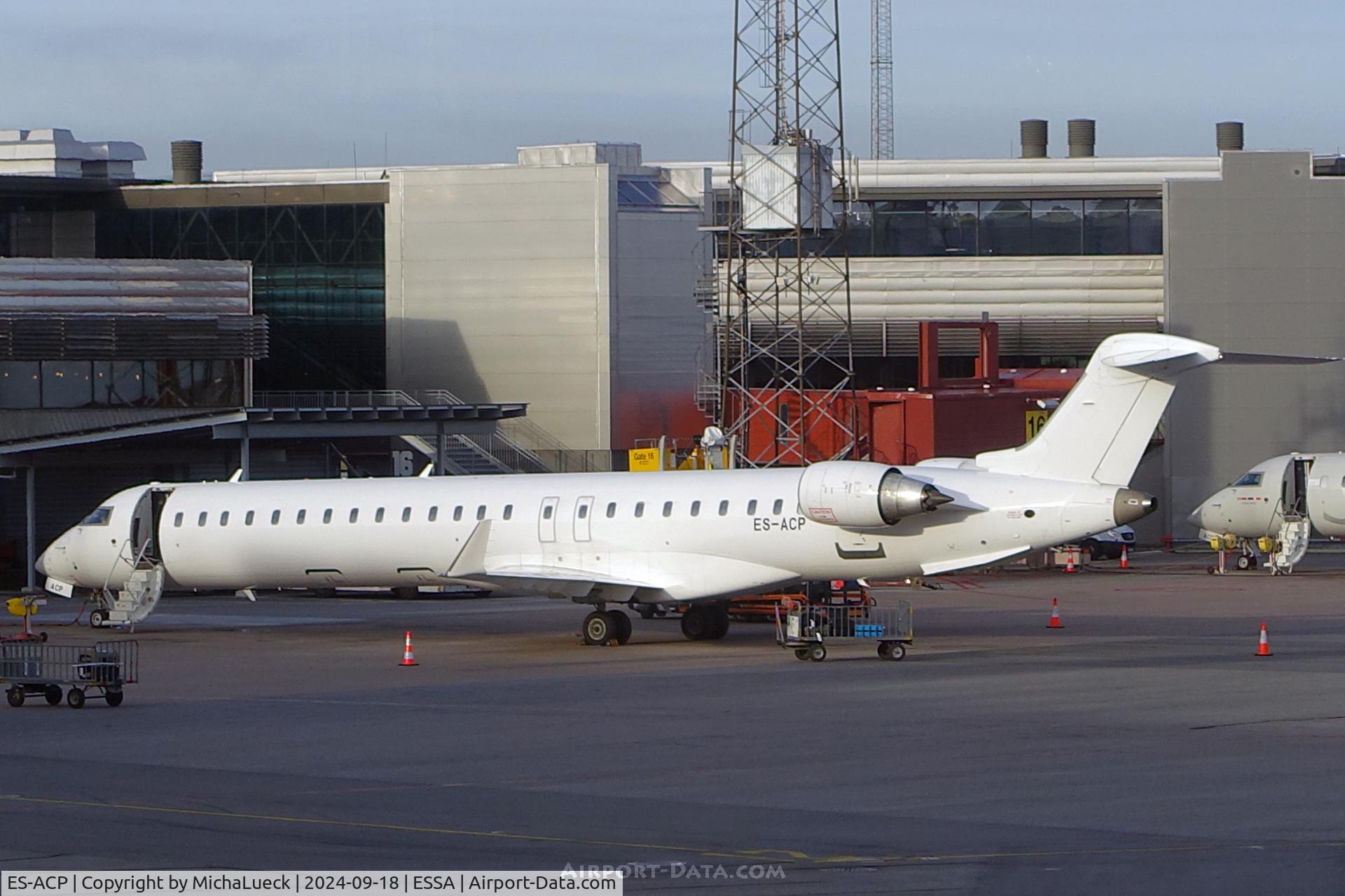 ES-ACP, 2009 Canadair CRJ-900ER (CL-600-2D24) C/N 15242, OP: Xfly