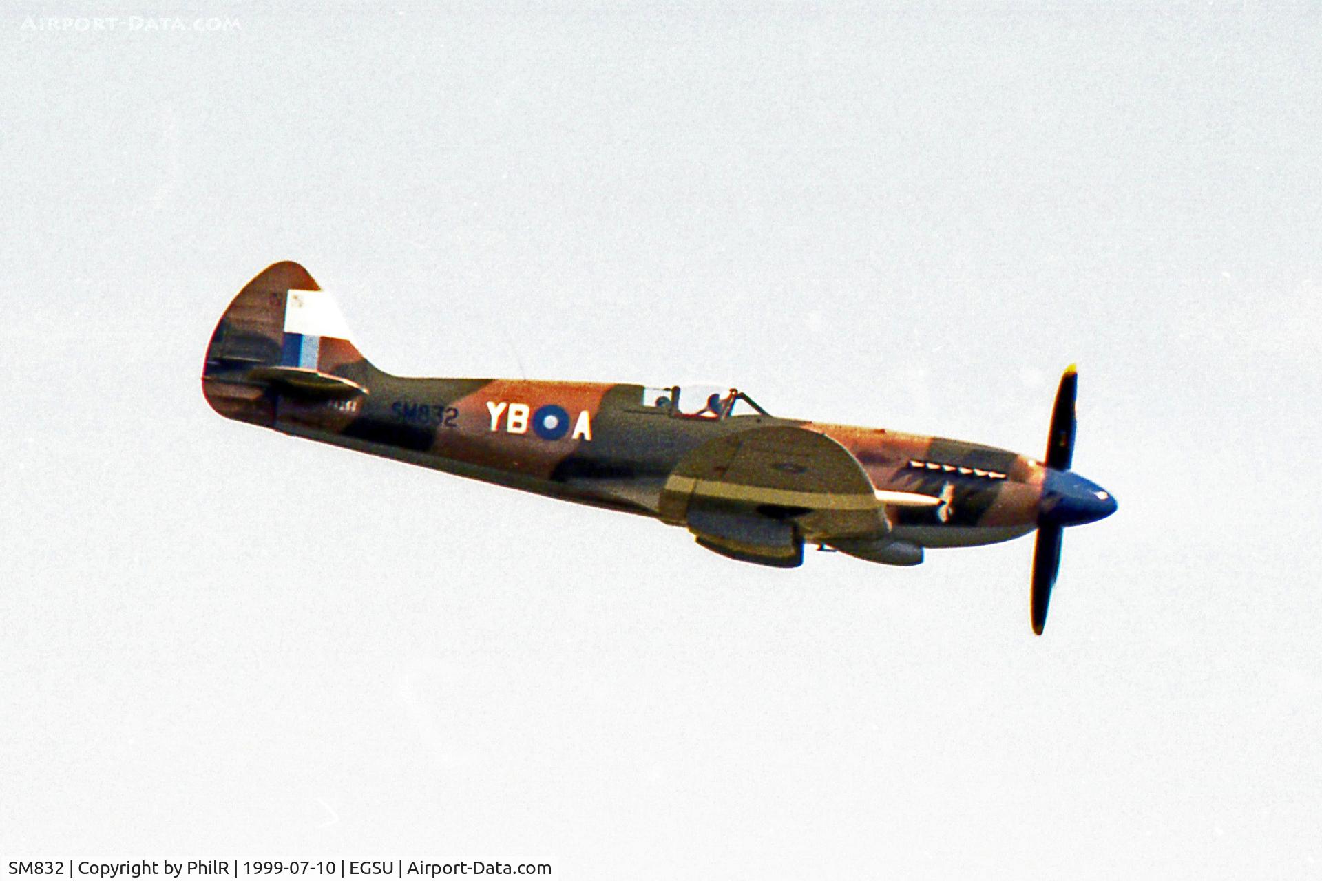 SM832, 1945 Supermarine 379 Spitfire F.XIVc C/N 6S/663452, SM832 (G-WWII) 1945 VS Spitfire XIVc RAF  Duxford 10.07.99