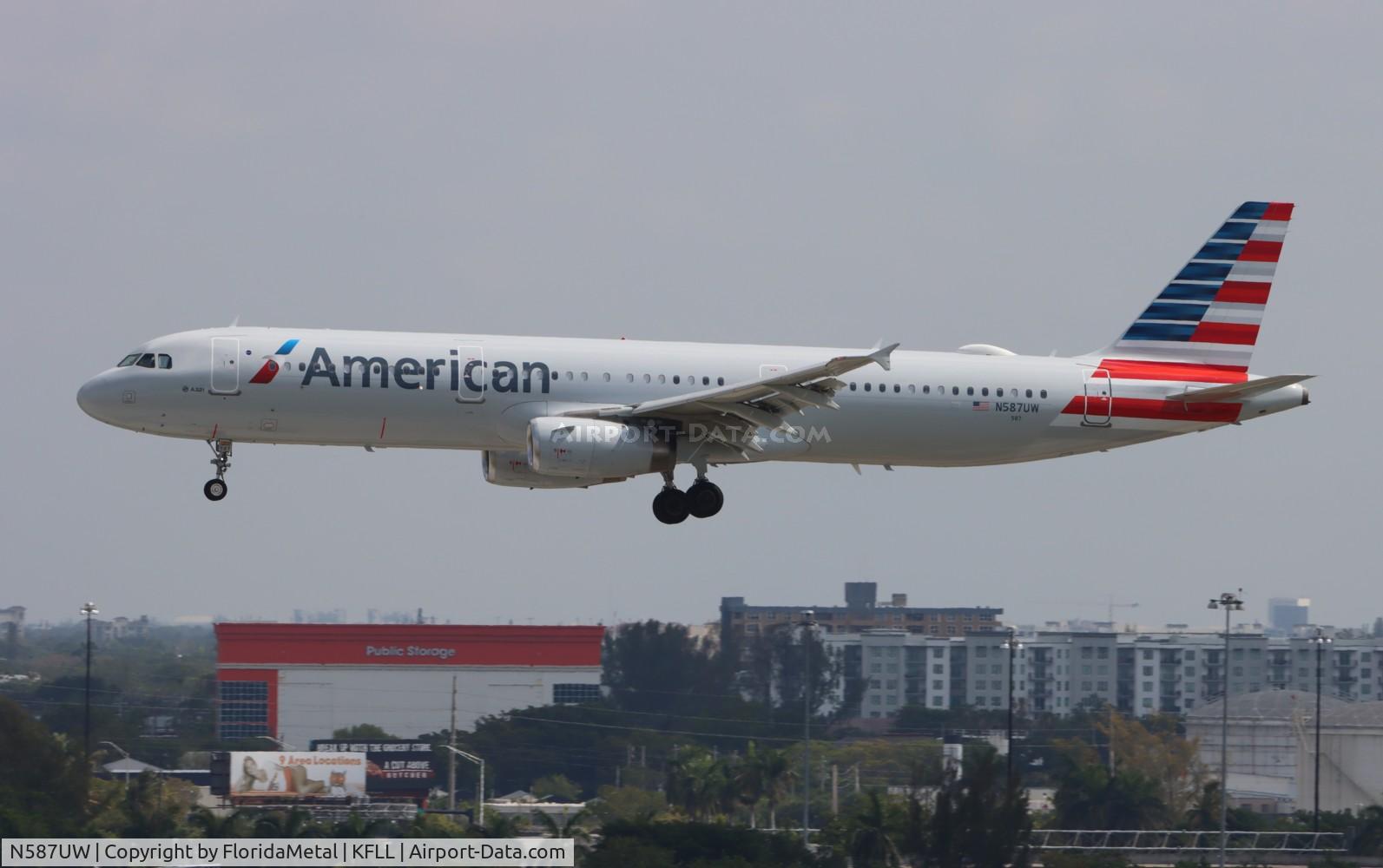 N587UW, 2014 Airbus A321-231 C/N 6236, AAL A321 zx clt-fll