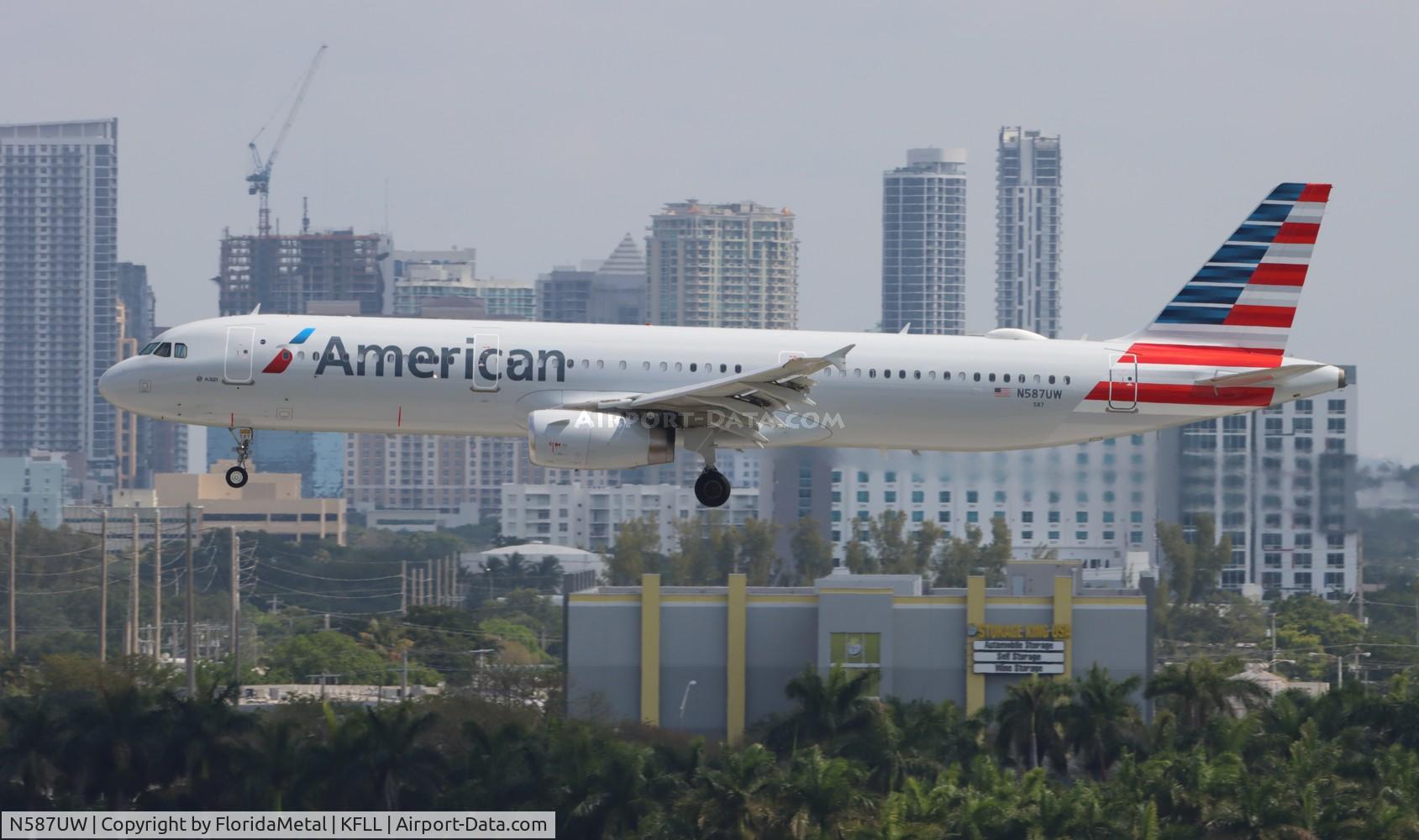 N587UW, 2014 Airbus A321-231 C/N 6236, AAL A321 zx clt-fll