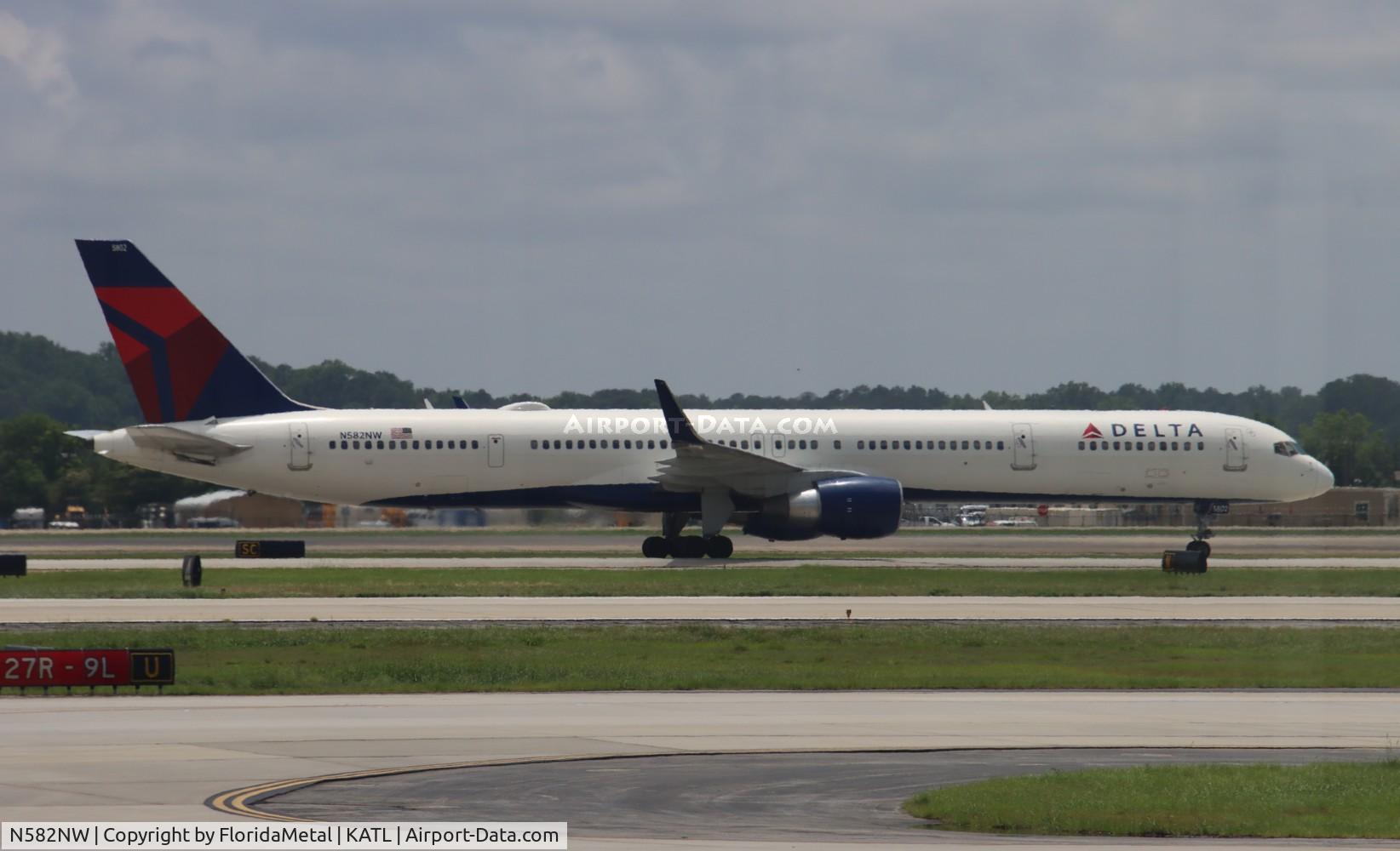 N582NW, 2002 Boeing 757-351 C/N 32981, DAL 753 zx san-atl
