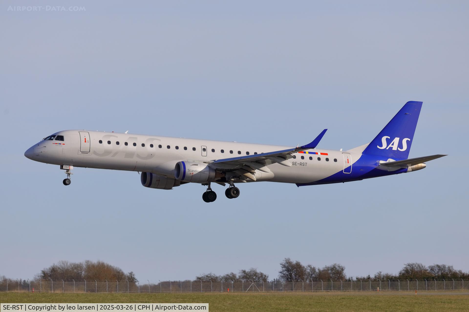 SE-RST, 2011 Embraer ERJ195LR (ERJ 190-200LR9 C/N 19000452, Copenhagen 26.3.2025