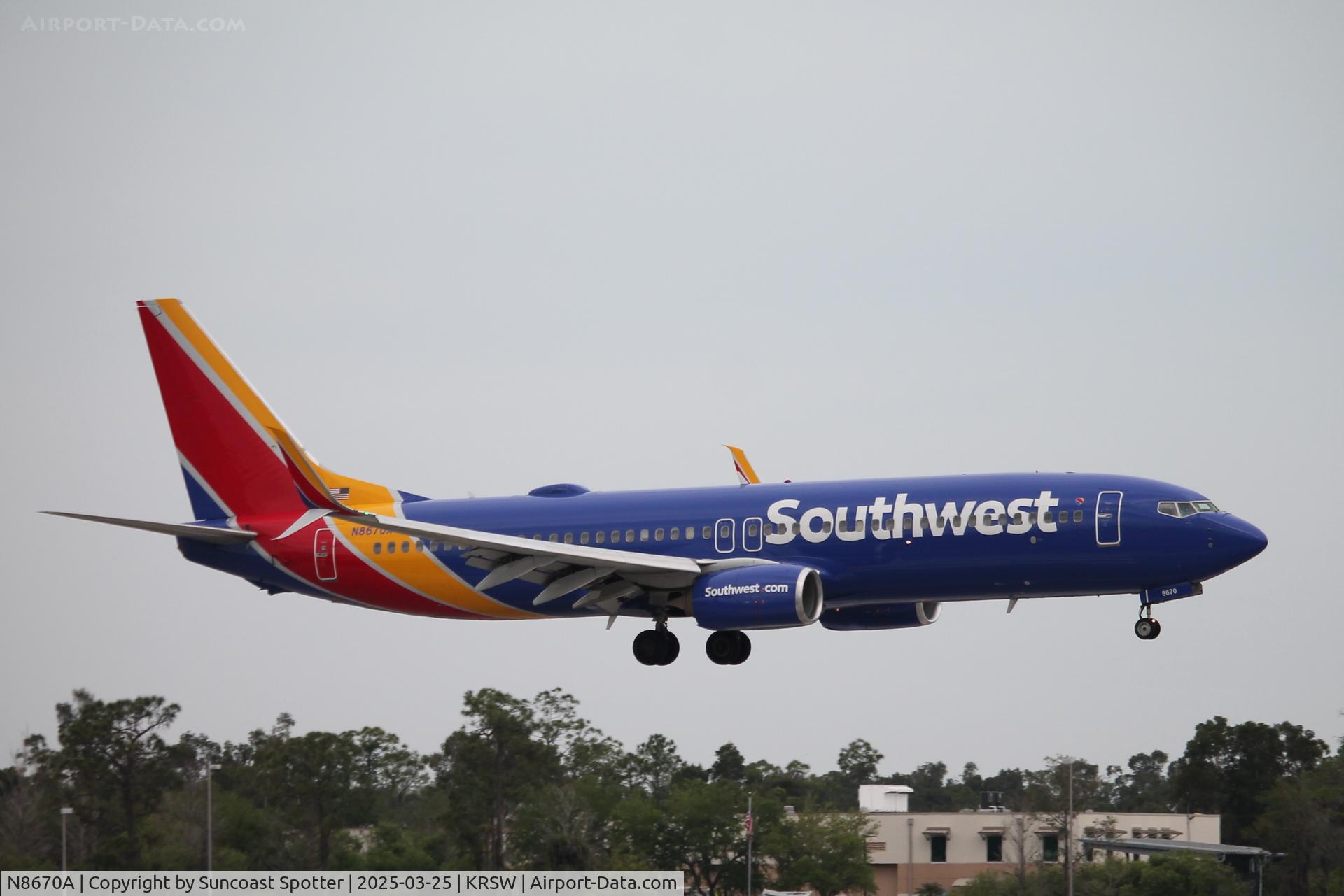 N8670A, 2015 Boeing 737-8H4 C/N 36656, Southwest Flight 4064 arrives at Southwest Florida International Airport following flight from Pittsburgh International Airport