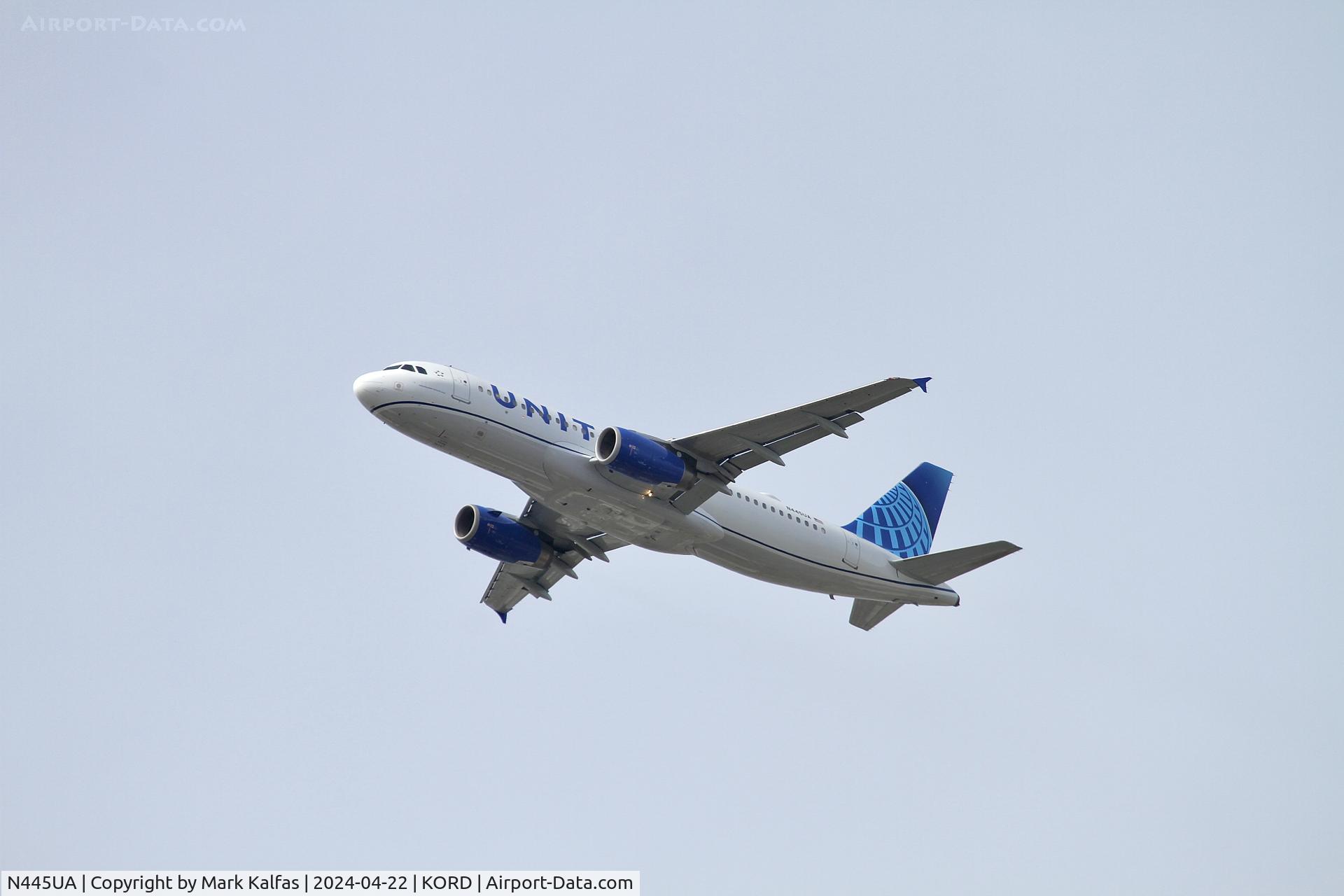 N445UA, 1998 Airbus A320-232 C/N 826, A320 United Airlines Airbus A320-232 N445ua departing KORD