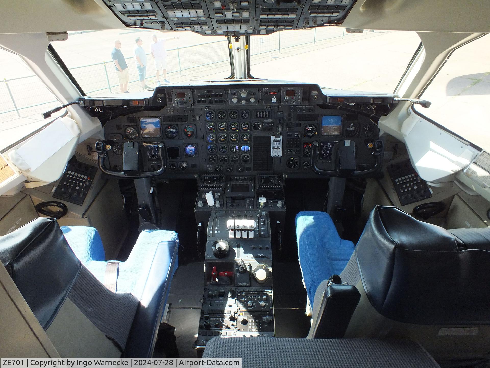 ZE701, 1985 British Aerospace BAe.146 CC.2 C/N E1029, BAe 146 CC2 at the IWM and other collections, Duxford #c