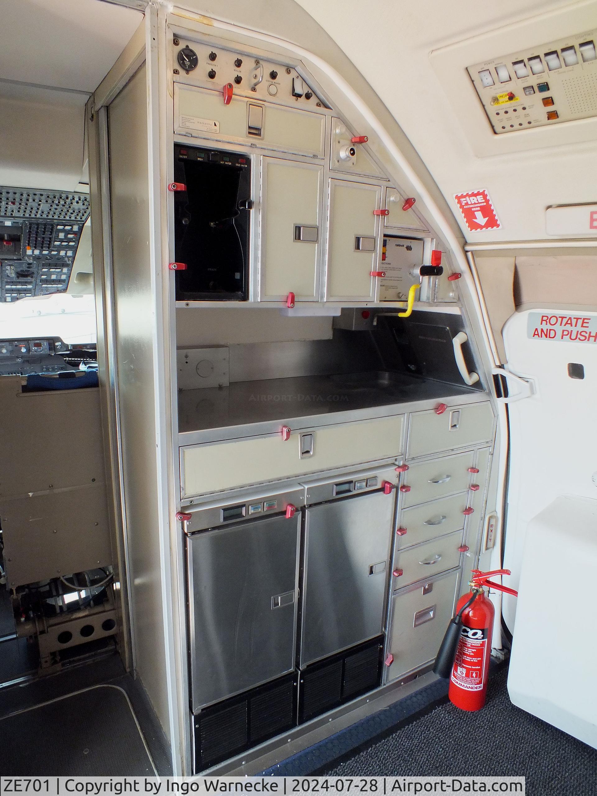 ZE701, 1985 British Aerospace BAe.146 CC.2 C/N E1029, BAe 146 CC2 at the IWM and other collections, Duxford #i