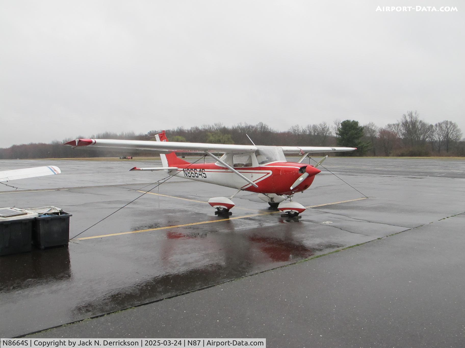 N8664S, 1965 Cessna 150F C/N 15061964, 150F at Air Mods
