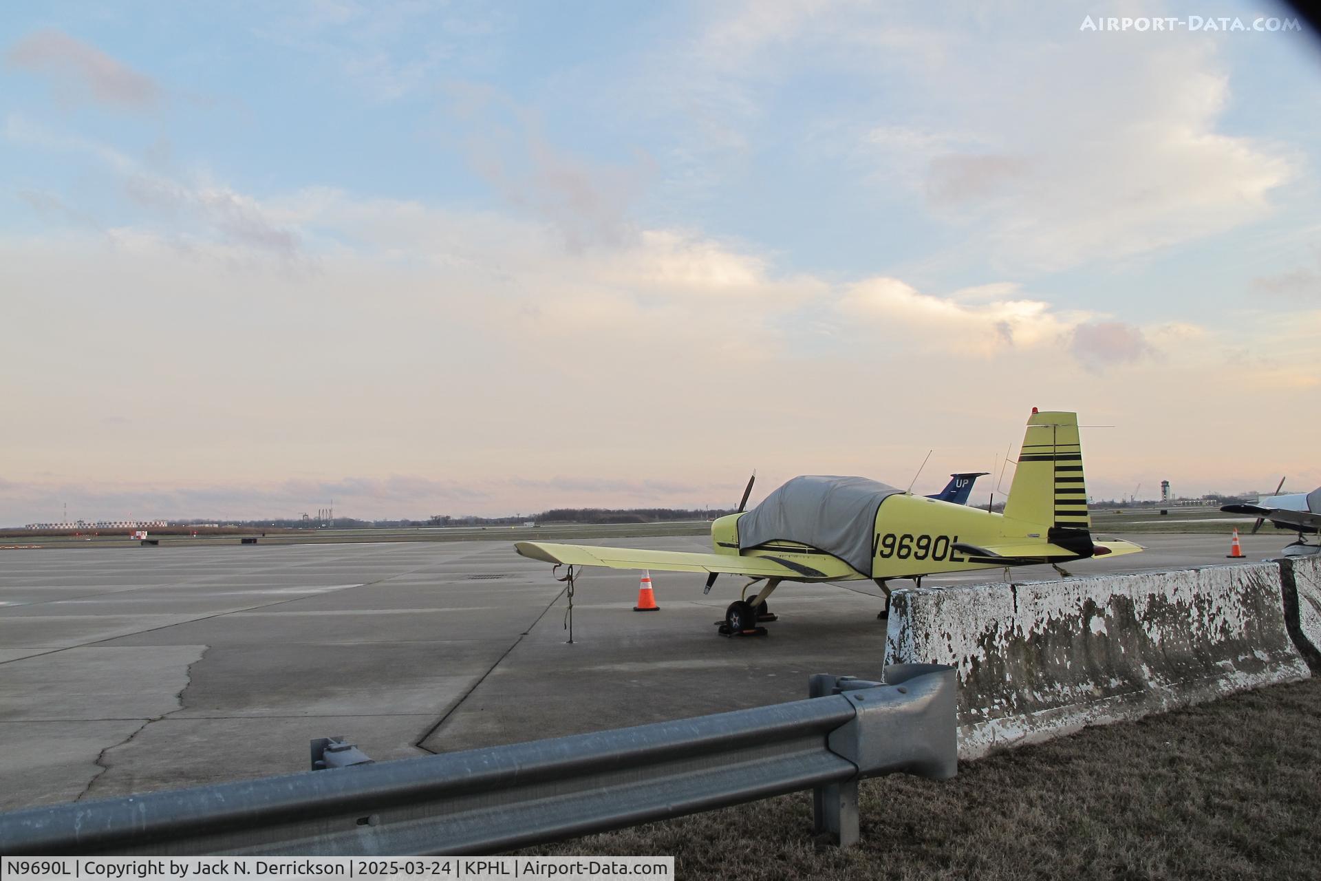 N9690L, 1973 Grumman American AA-1B Trainer C/N AA1B-0190, Grumman at Philly
