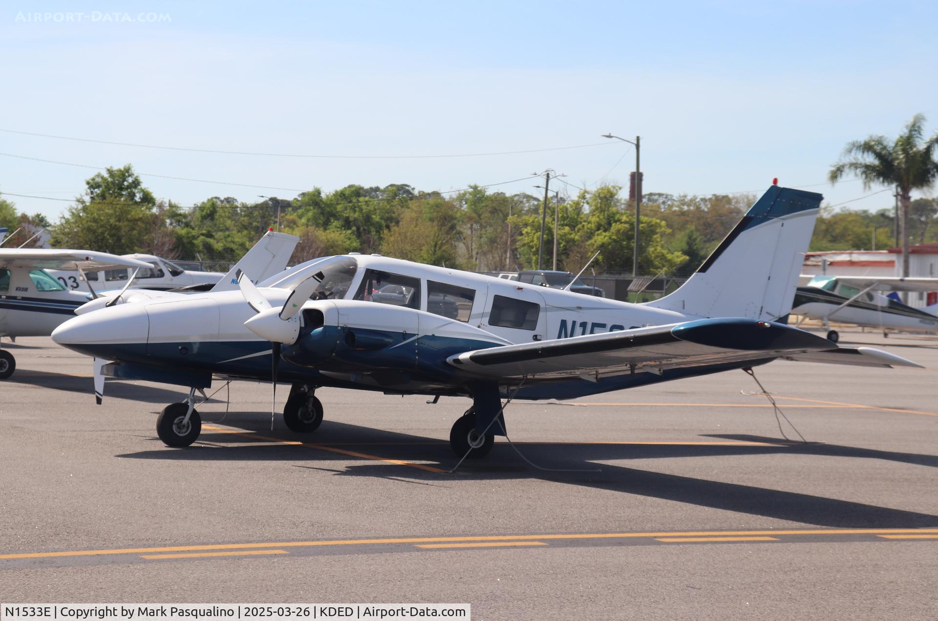 N1533E, 1972 Piper PA-34-200 C/N 34-7350050, Piper PA-34-200
