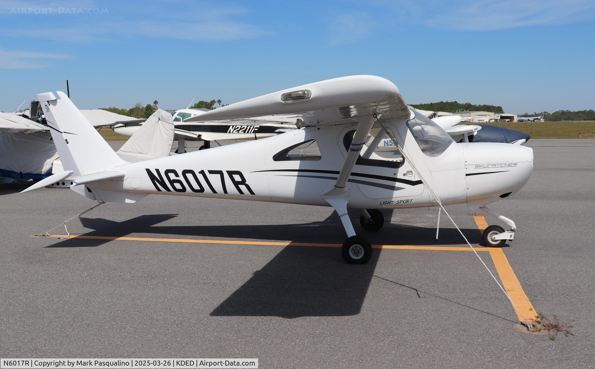 N6017R, Cessna 162 Skycatcher C/N 16200140, Cessna 162
