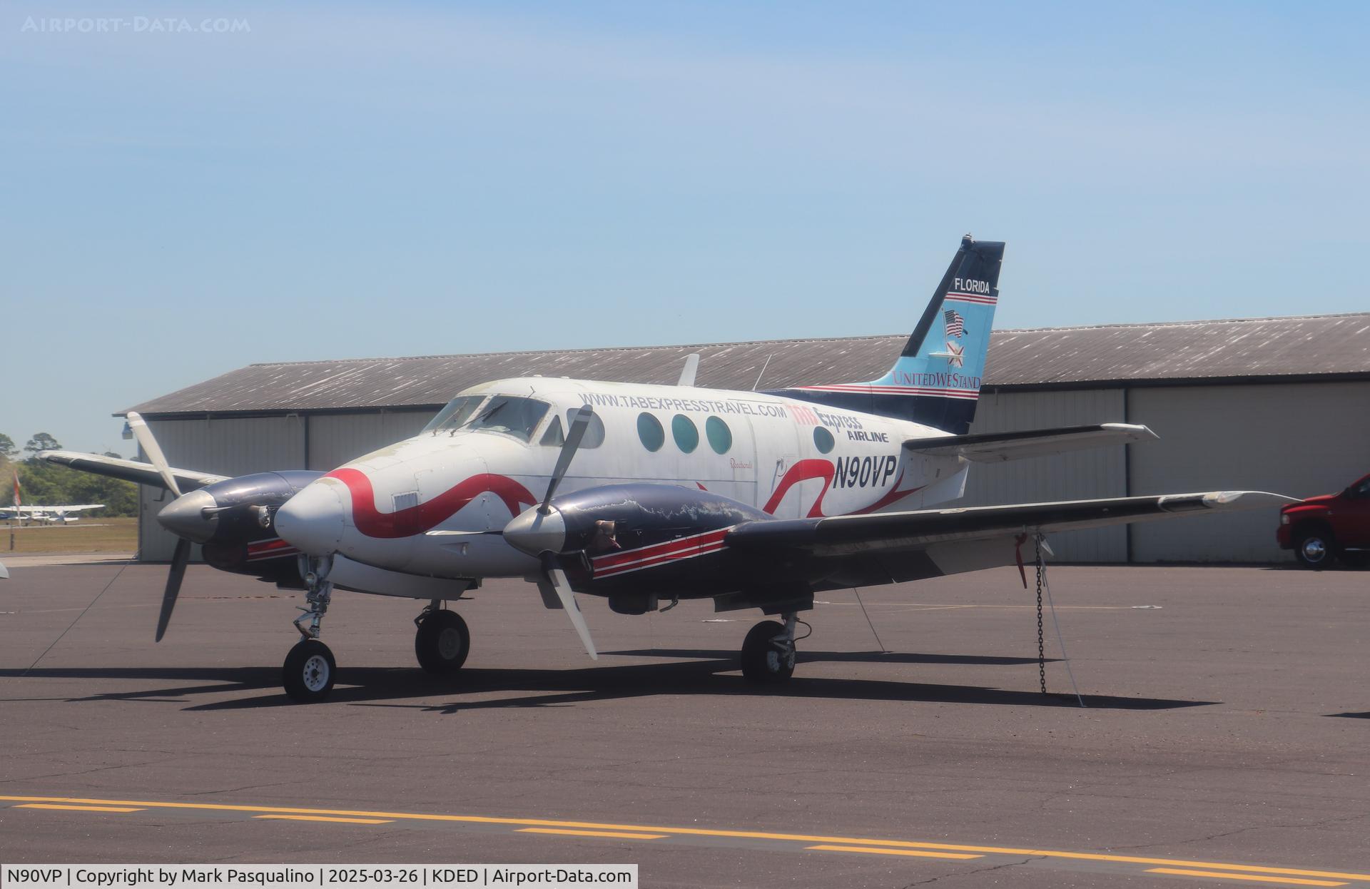 N90VP, 1967 Beech 65-A90 C/N LJ-276, Beech A90