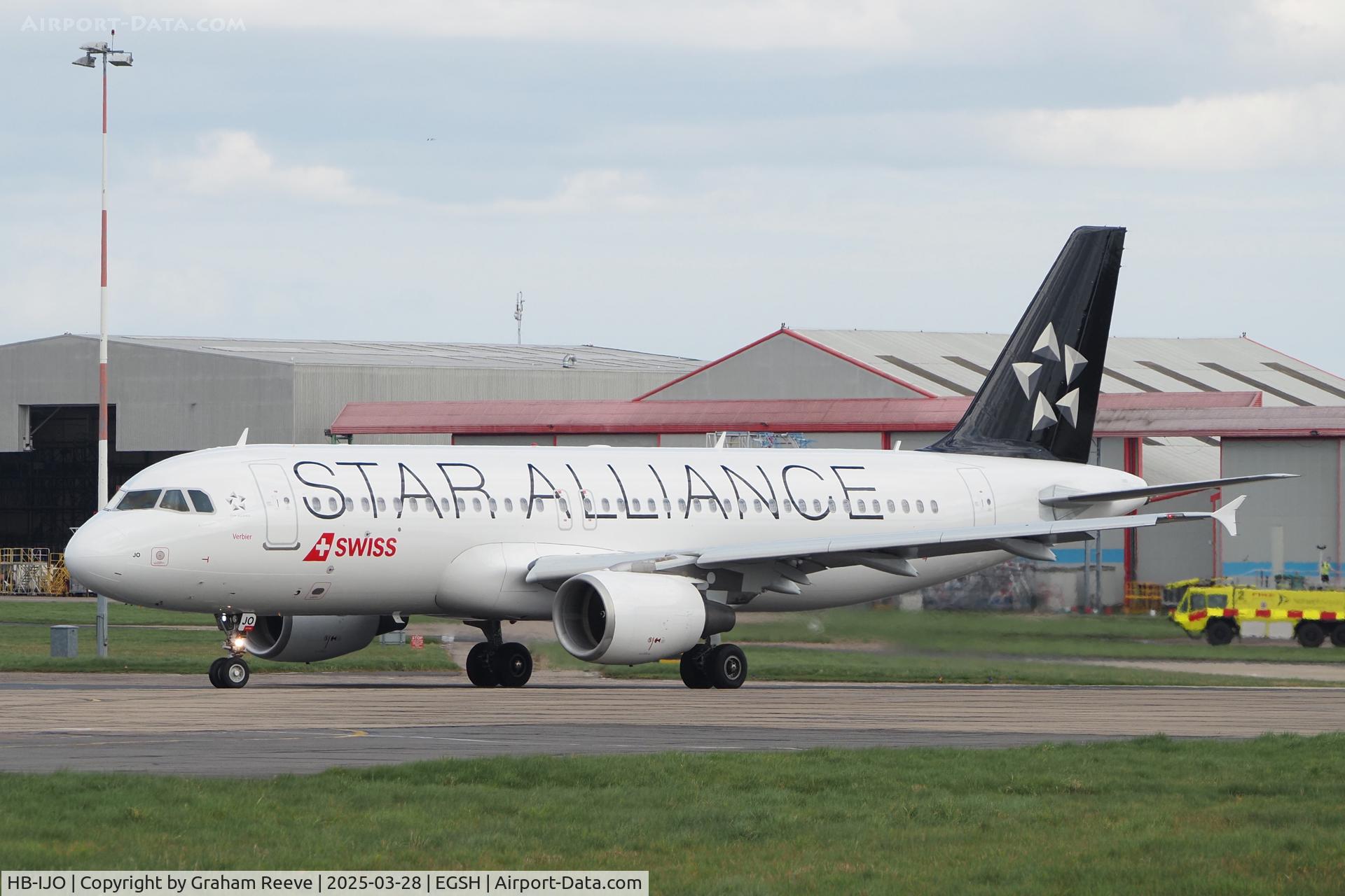 HB-IJO, 1997 Airbus A320-214 C/N 673, Departing from Norwich.