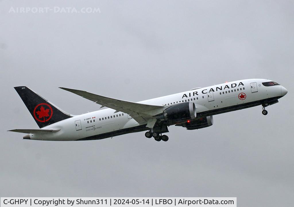 C-GHPY, 2014 Boeing 787-8 Dreamliner C/N 35262, Take off from rwy 32 in new c/s