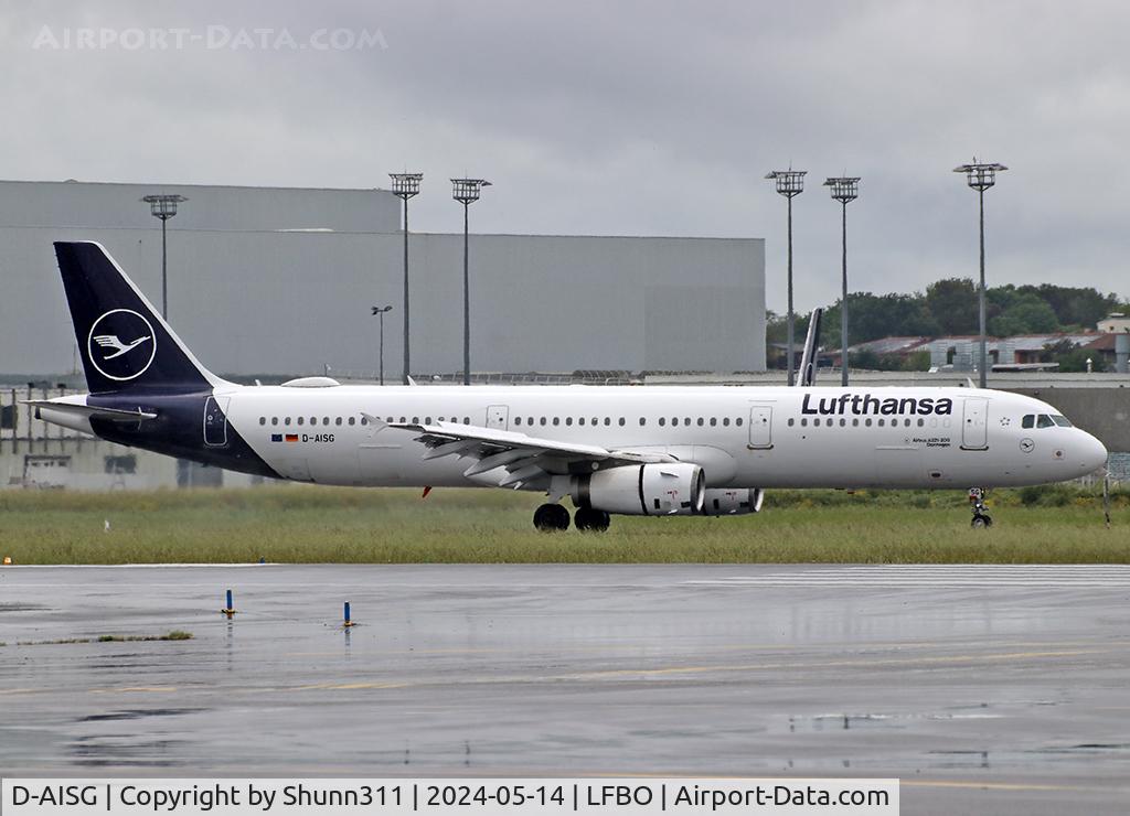 D-AISG, 2000 Airbus A321-231 C/N 1273, Arriving rwy 32L in new c/s