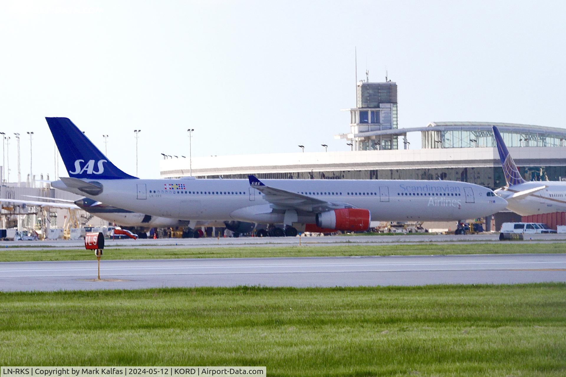 LN-RKS, 2015 Airbus A330-343E C/N 1665, A333 SAS Airbus A330-343E LN-RKS arriving at KORD