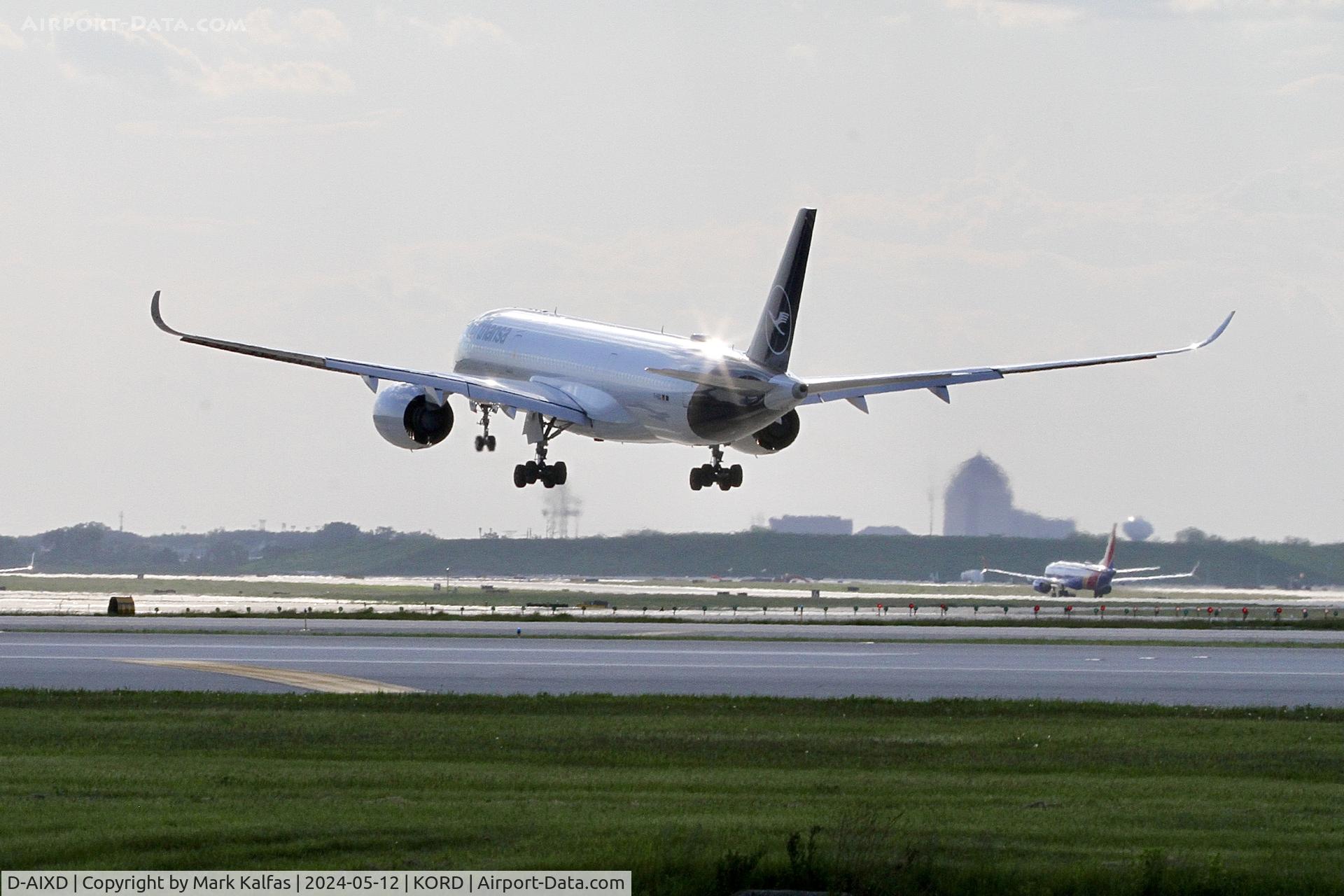 D-AIXD, 2017 Airbus A350-941 C/N 127, A359 Lufthansa Airbus A350-941 D-AIXD arriving on 28C KORD