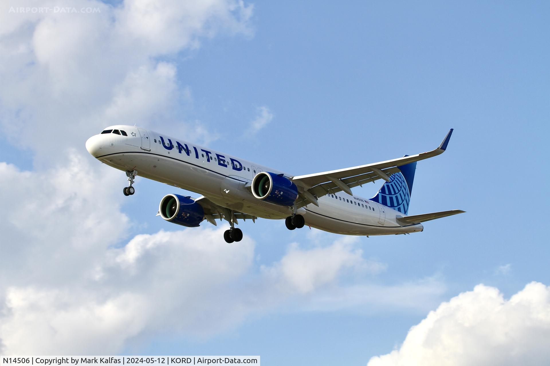N14506, 2024 Airbus A321-271NX C/N 11680, A21N United AIrlines Airbus A321-271NX N14506 arriving on 28C KORD