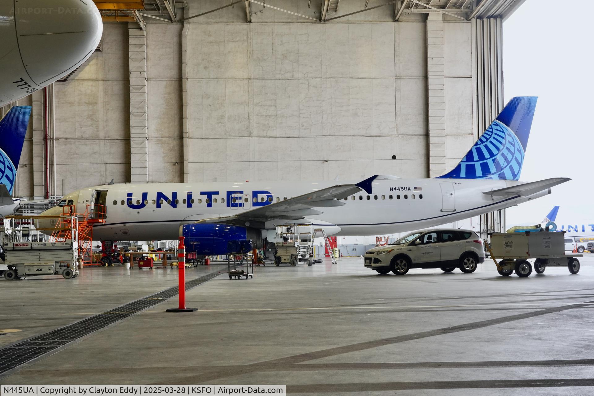 N445UA, 1998 Airbus A320-232 C/N 826, SFO 2025