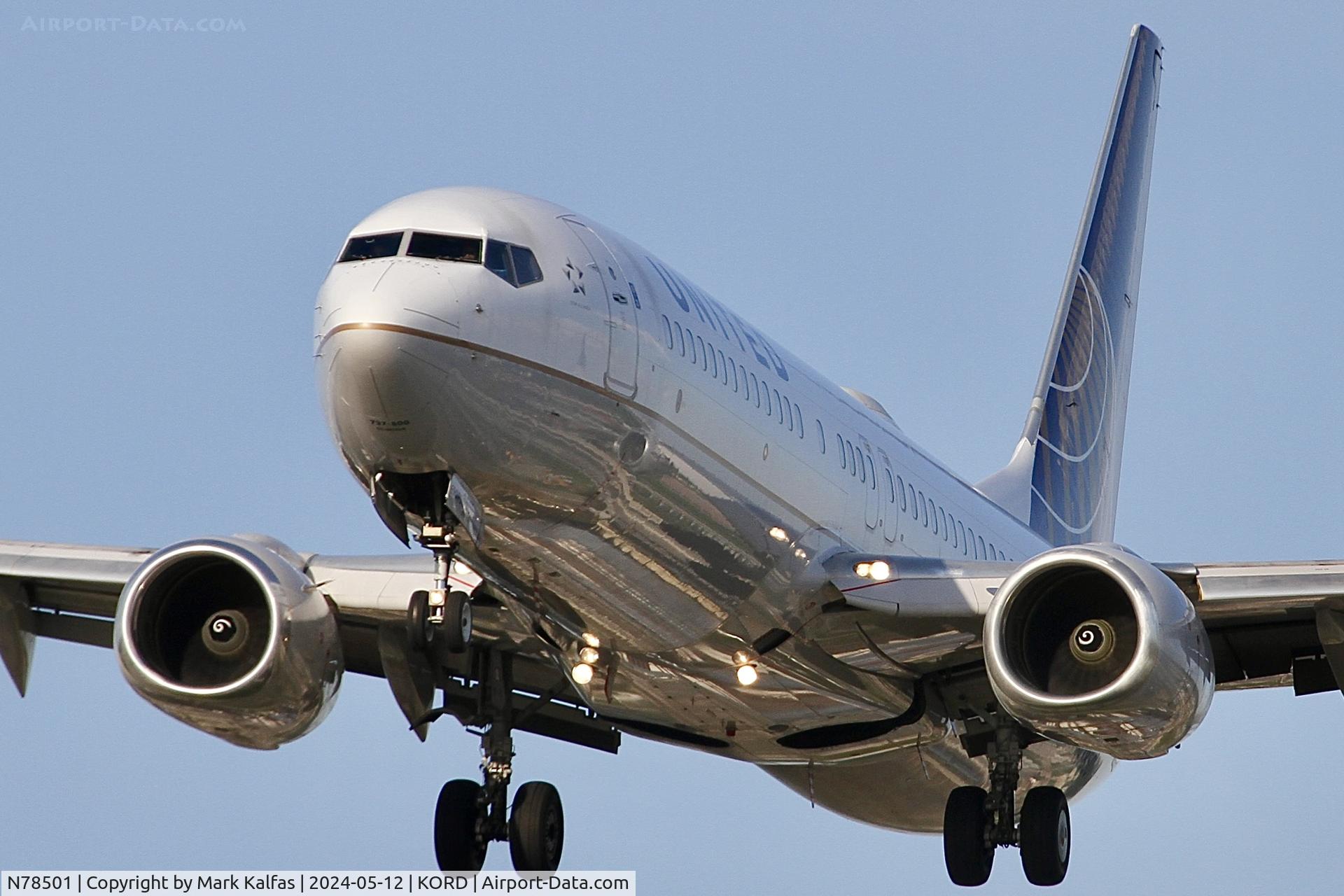 N78501, 2006 Boeing 737-824 C/N 31602, B738 United Airlines Boeing 737-824 N78501 28C approach KORD
