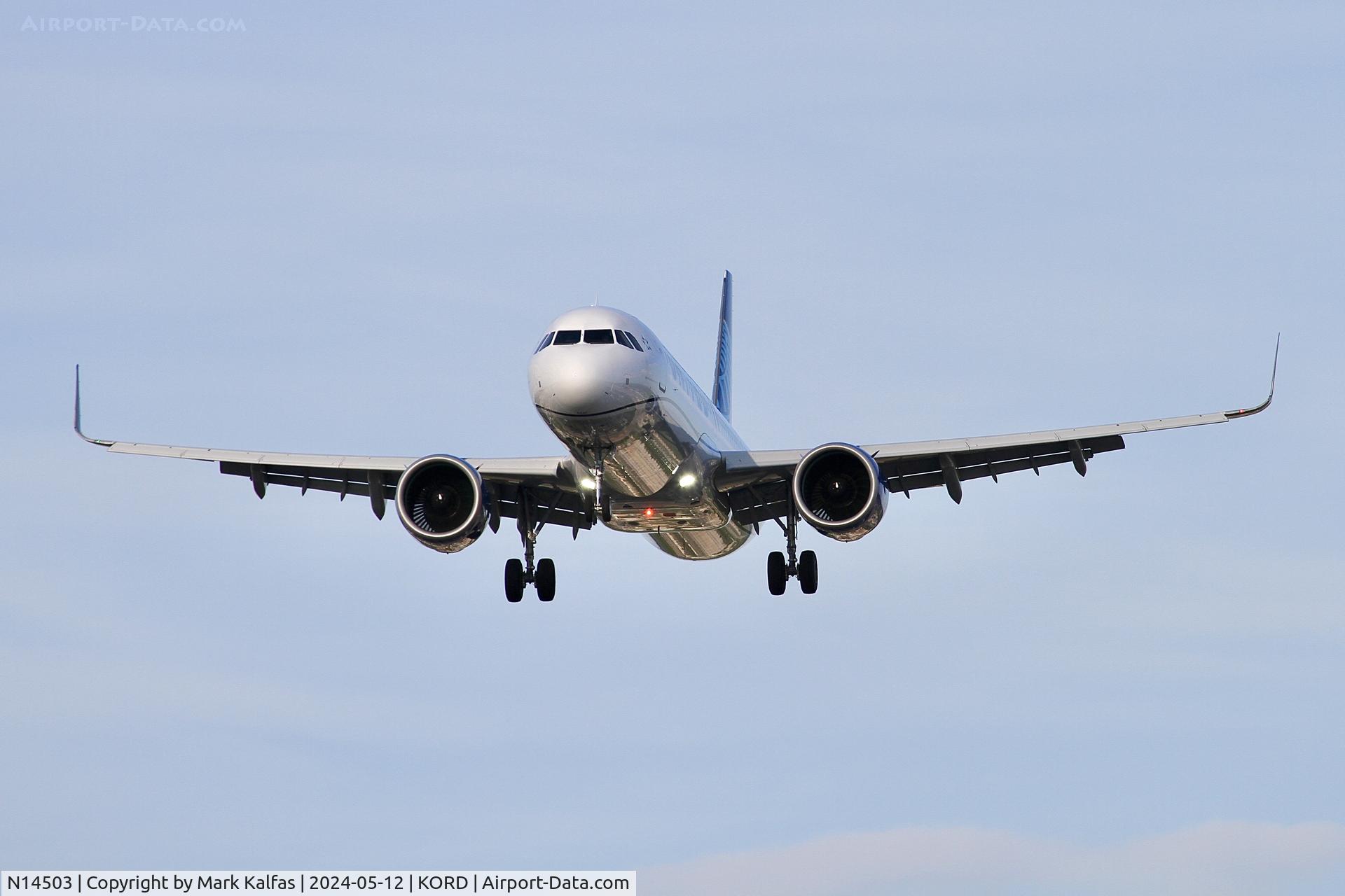N14503, 2023 Airbus A321-27NX NEO C/N 11599, A321 United Airlines AIRBUS A321-271NX N14503 arriving 28C KORD