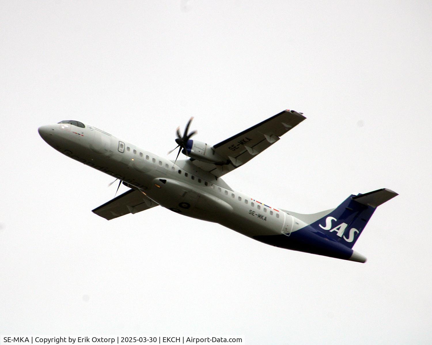 SE-MKA, 2015 ATR 72-212A C/N 1276, SE-MKA takeoff rw 22R