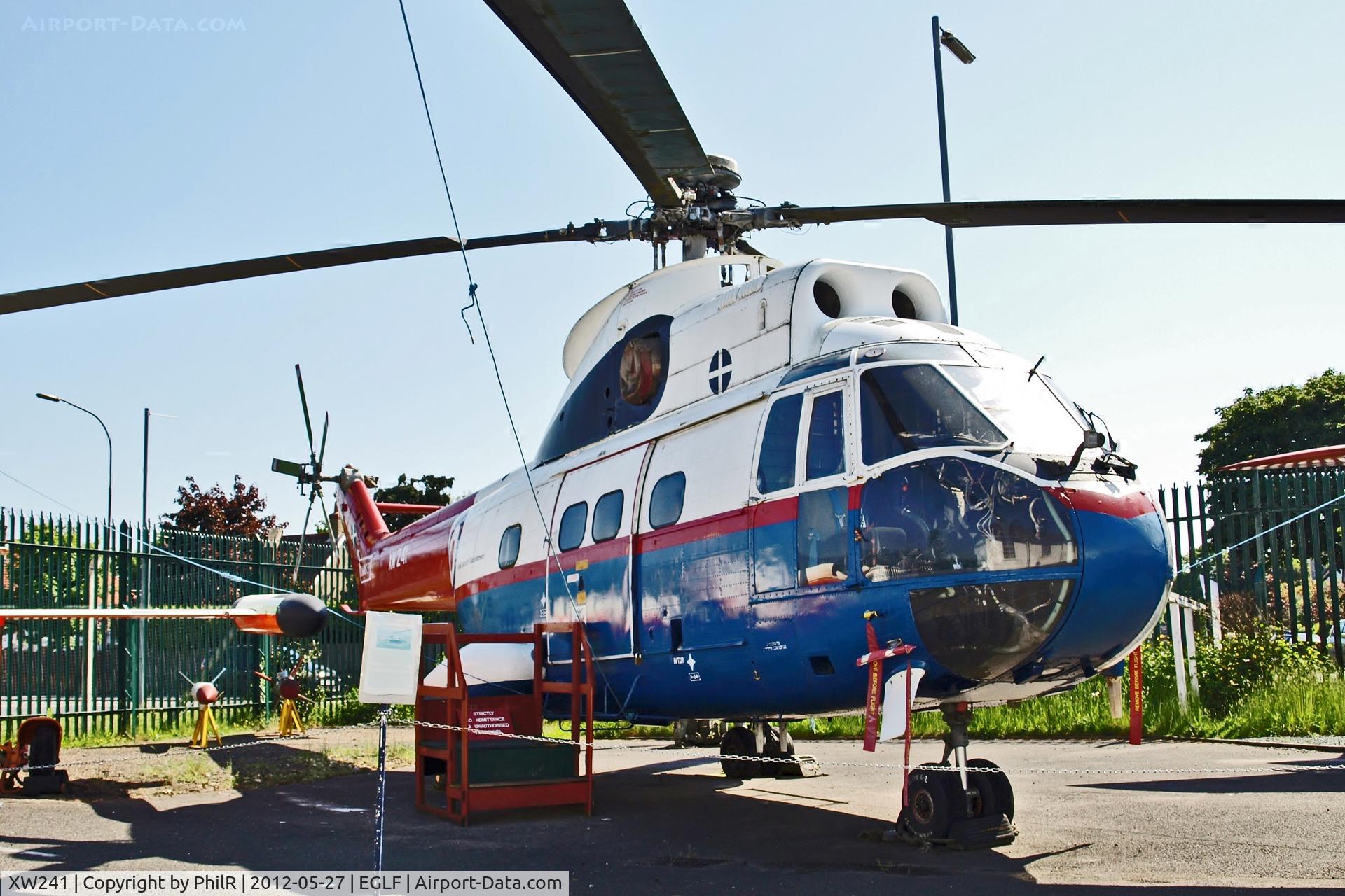 XW241, 1968 Aerospatiale SA-330E Puma HC-1 C/N 08 (prototype), XW241 1968 Sud SA330E Puma RAE FAST  Museum