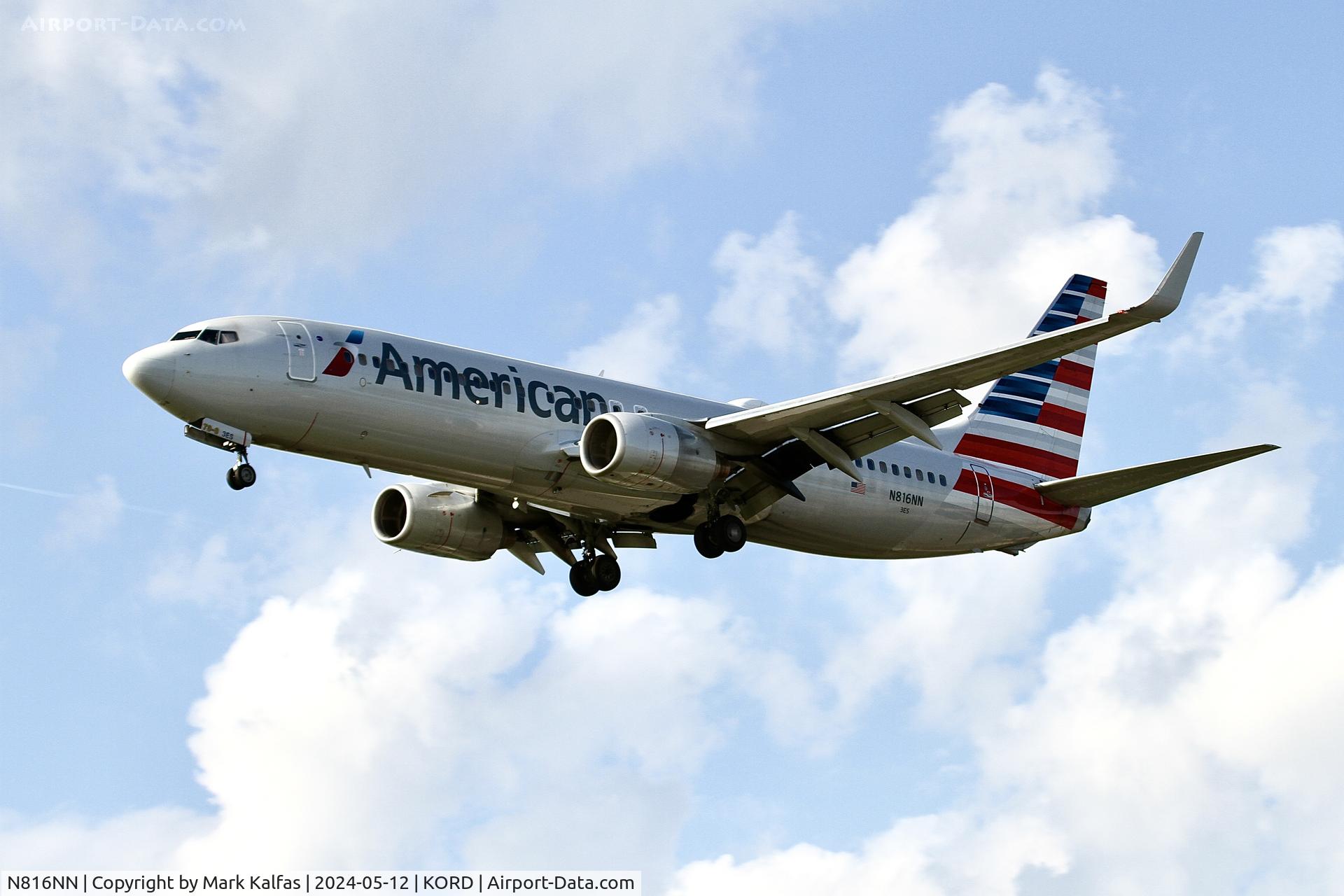 N816NN, 2009 Boeing 737-823 C/N 31081, B738 American Airlines Boeing 737-823 N816NN On approach to 28C KORD