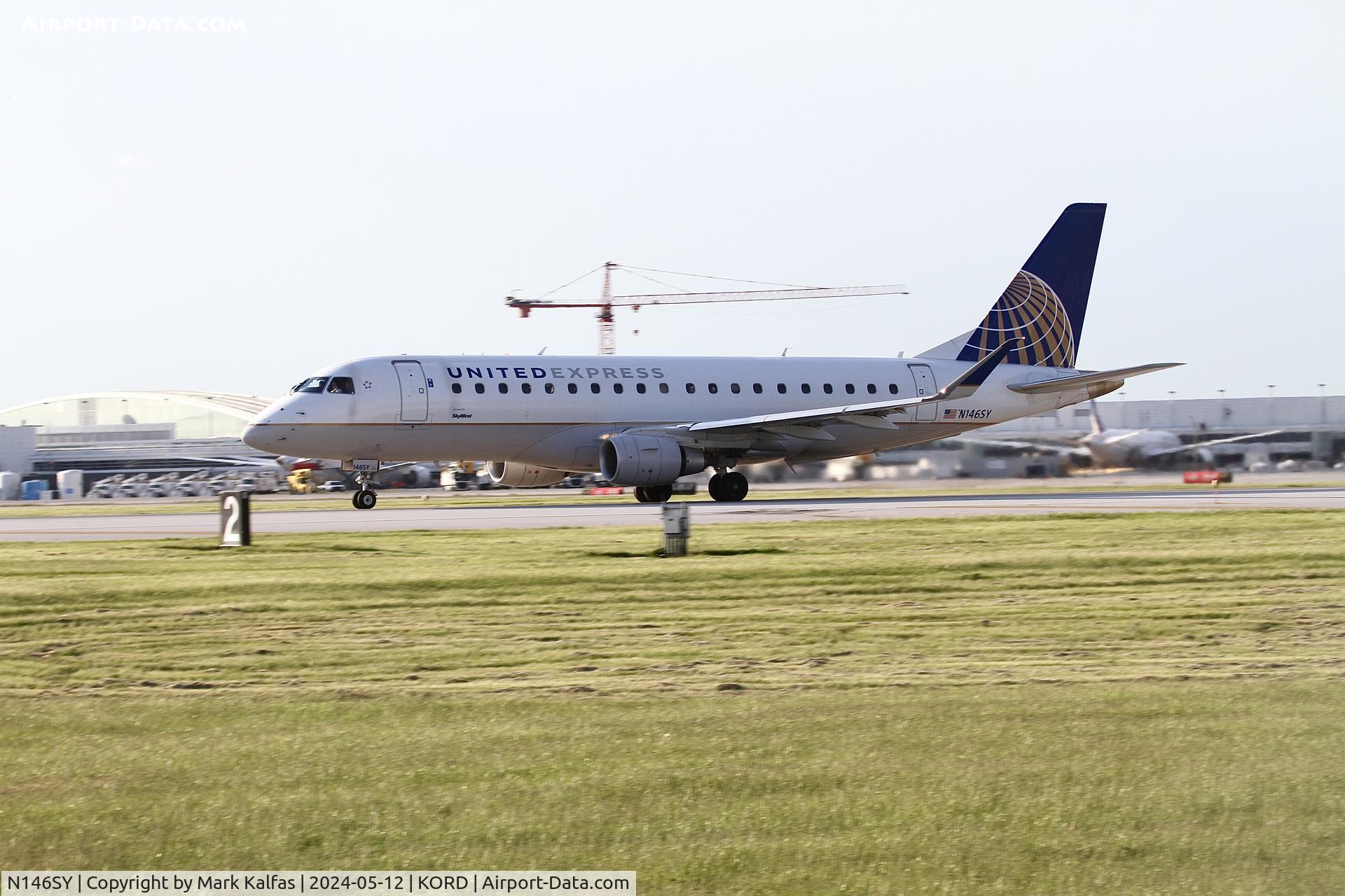 N146SY, 2015 Embraer 175LR (ERJ-170-200LR) C/N 17000491, E75L SkyWest/United Express EMBRAER 175LR N146SY departing 22L KORD