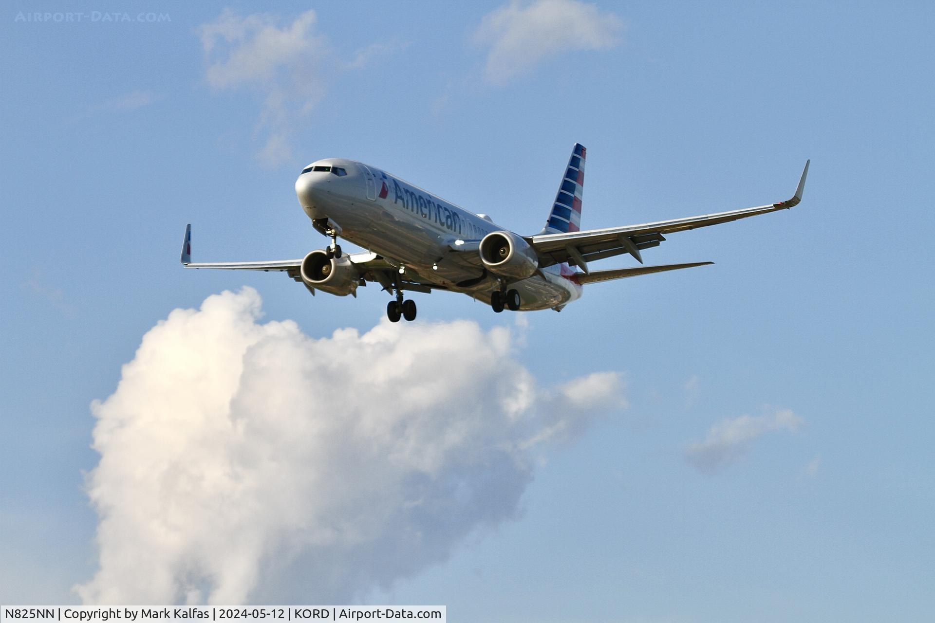 N825NN, 2010 Boeing 737-823 C/N 31087, B738 American Airlines Boeing 737-823, N825NN on approach 28C KORD