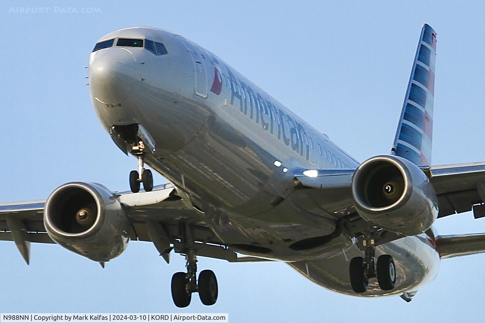 N988NN, 2016 Boeing 737-823 C/N 31237, B738 American Airlines Boeing 737-823, N988NN arriving 28C KORD