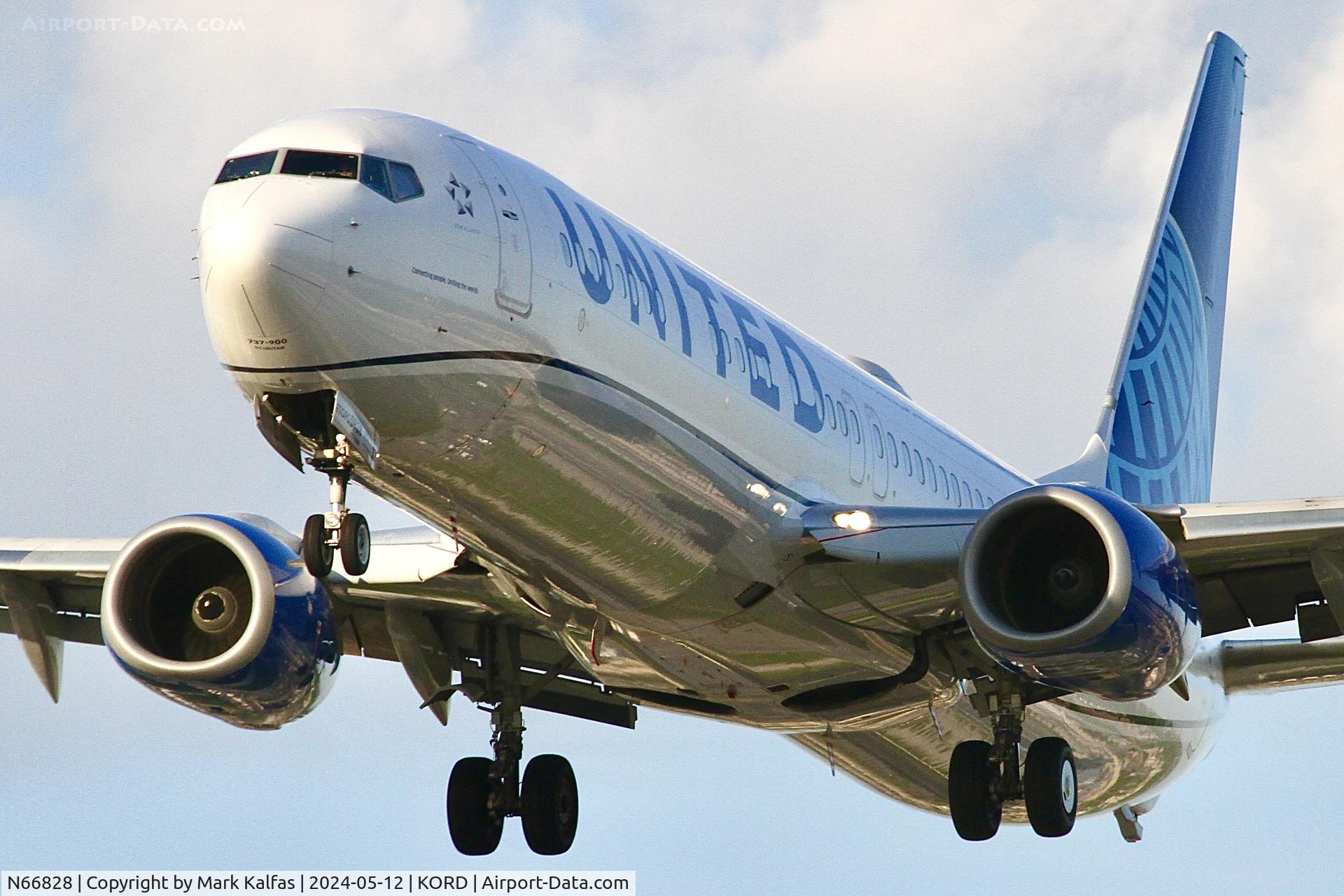 N66828, 2014 Boeing 737-924/ER C/N 44580, B739 United Airlines BOEING 737-924ER N66828 28C approach KORD