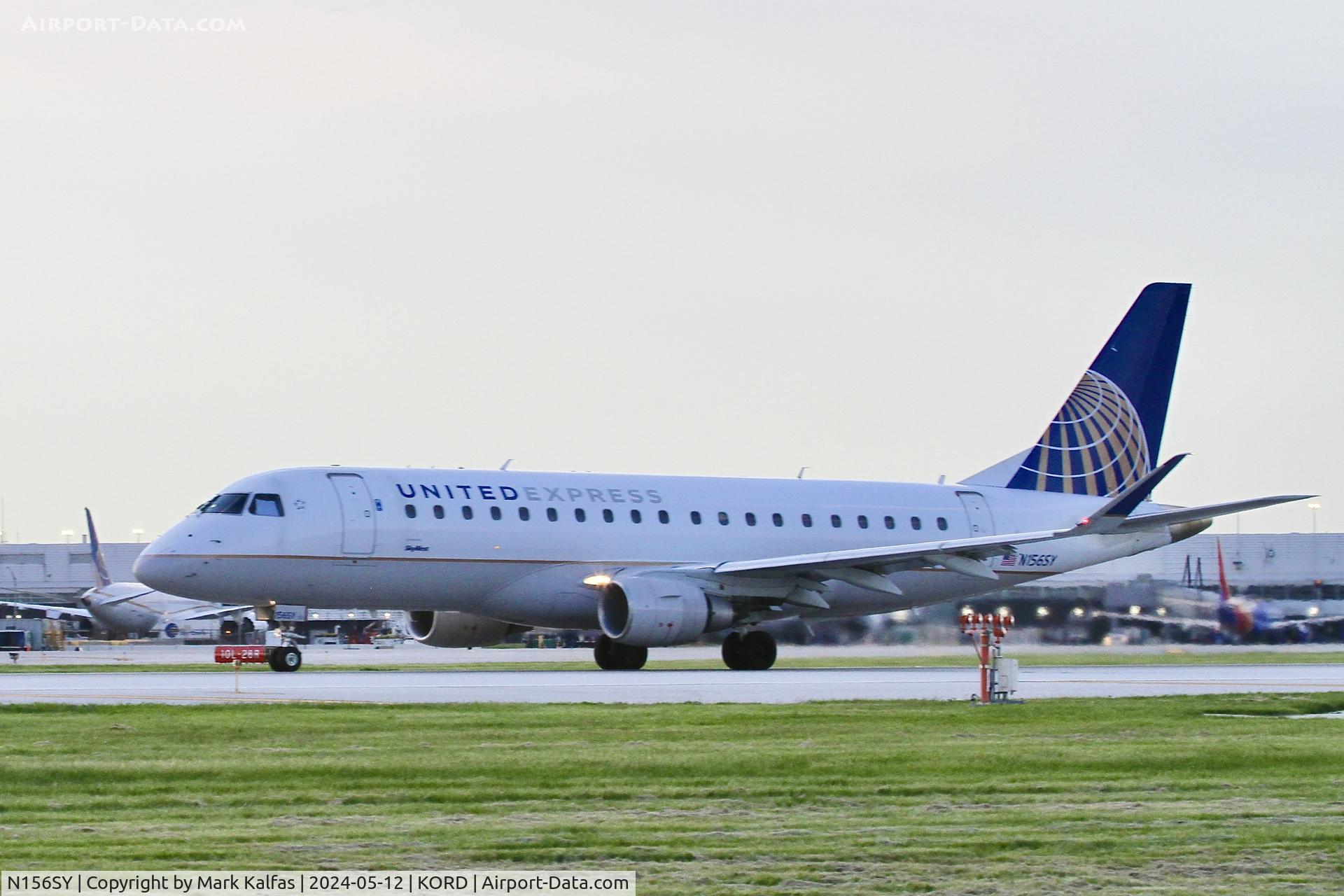 N156SY, 2016 Embraer 175LR (ERJ-170-200LR) C/N 17000557, E75L SkyWest/ United Express Embraer 175LR (ERJ-170-200LR) N156SY departing 22L KORD