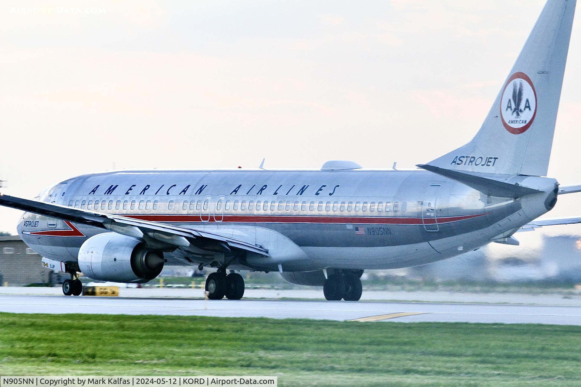N905NN, 2012 Boeing 737-823 C/N 31156, B738 American Airlines Boeing 737-823 N905NN departing 22L KORD