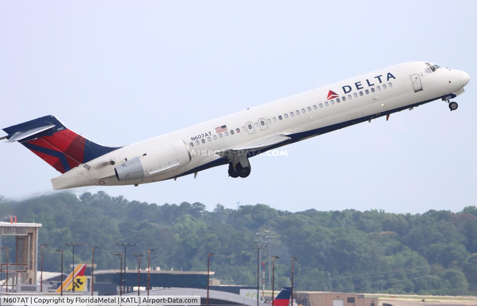 N607AT, 2000 Boeing 717-200 C/N 55074, DAL 712 zx atl-dsm
