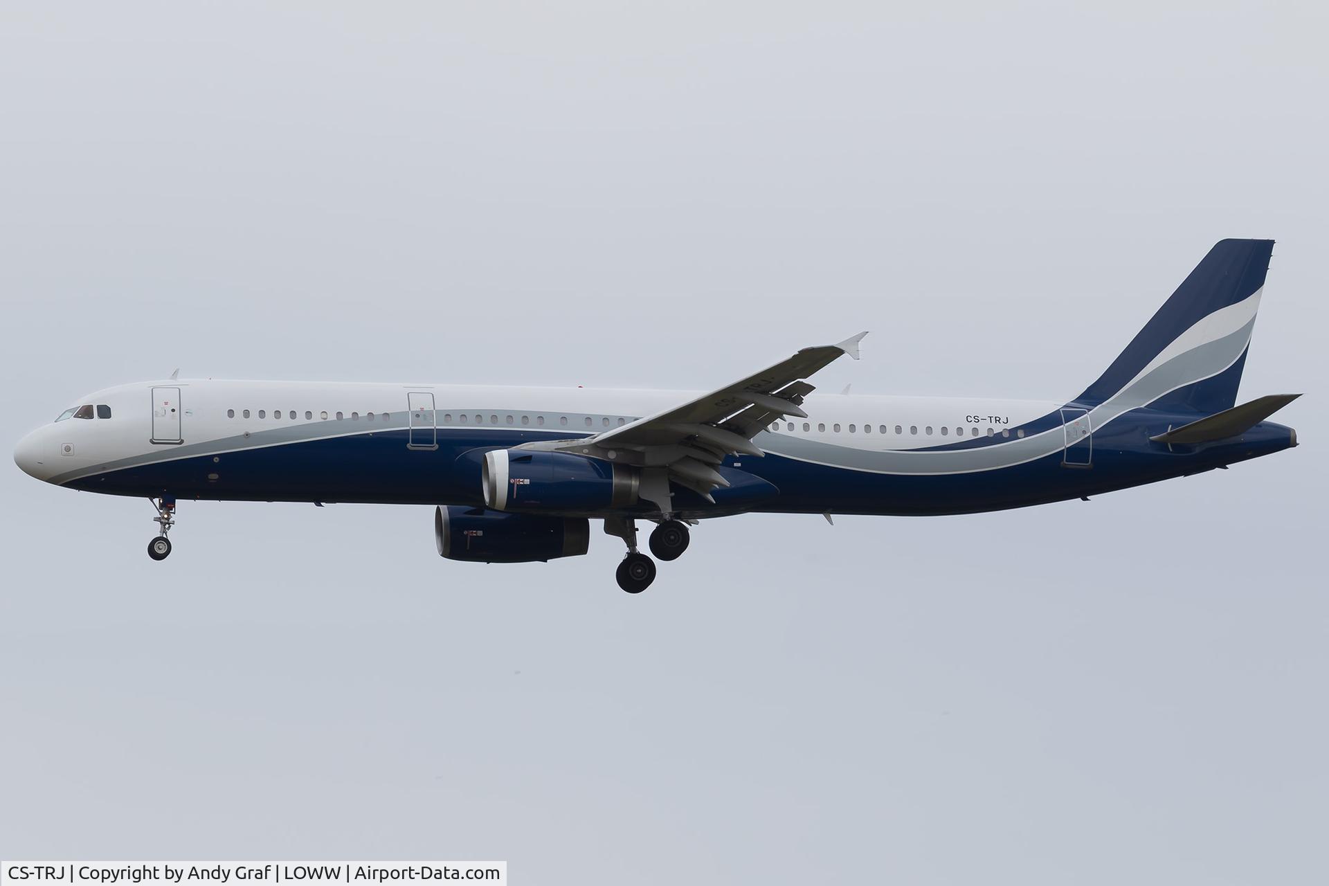 CS-TRJ, 1999 Airbus A321-231 C/N 1004, HiFly A321