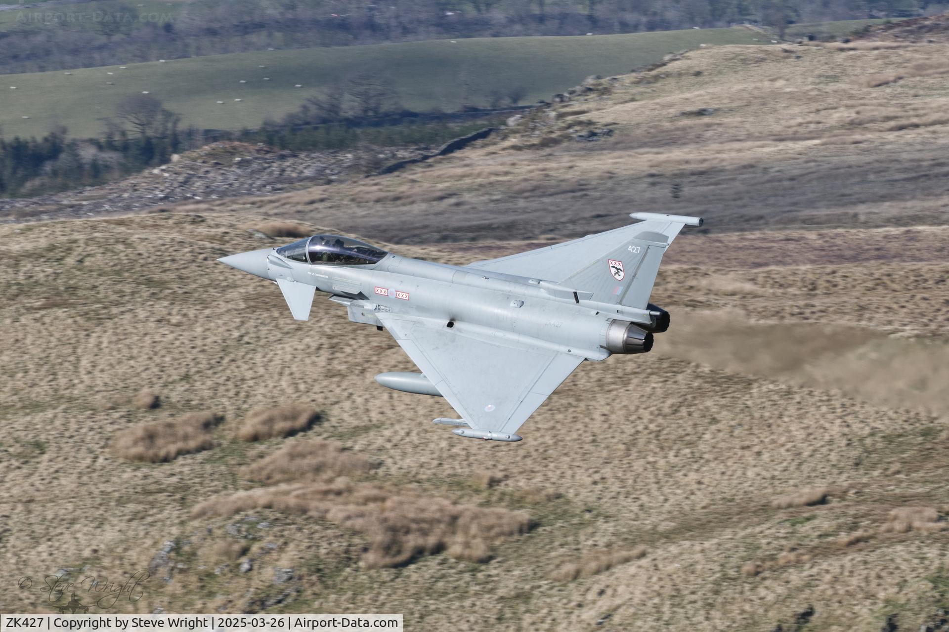 ZK427, 2017 Eurofighter EF-2000 Typhoon FGR4 C/N BS143, Bwlch Oerdrws, Mach Loop. Cymru. UK