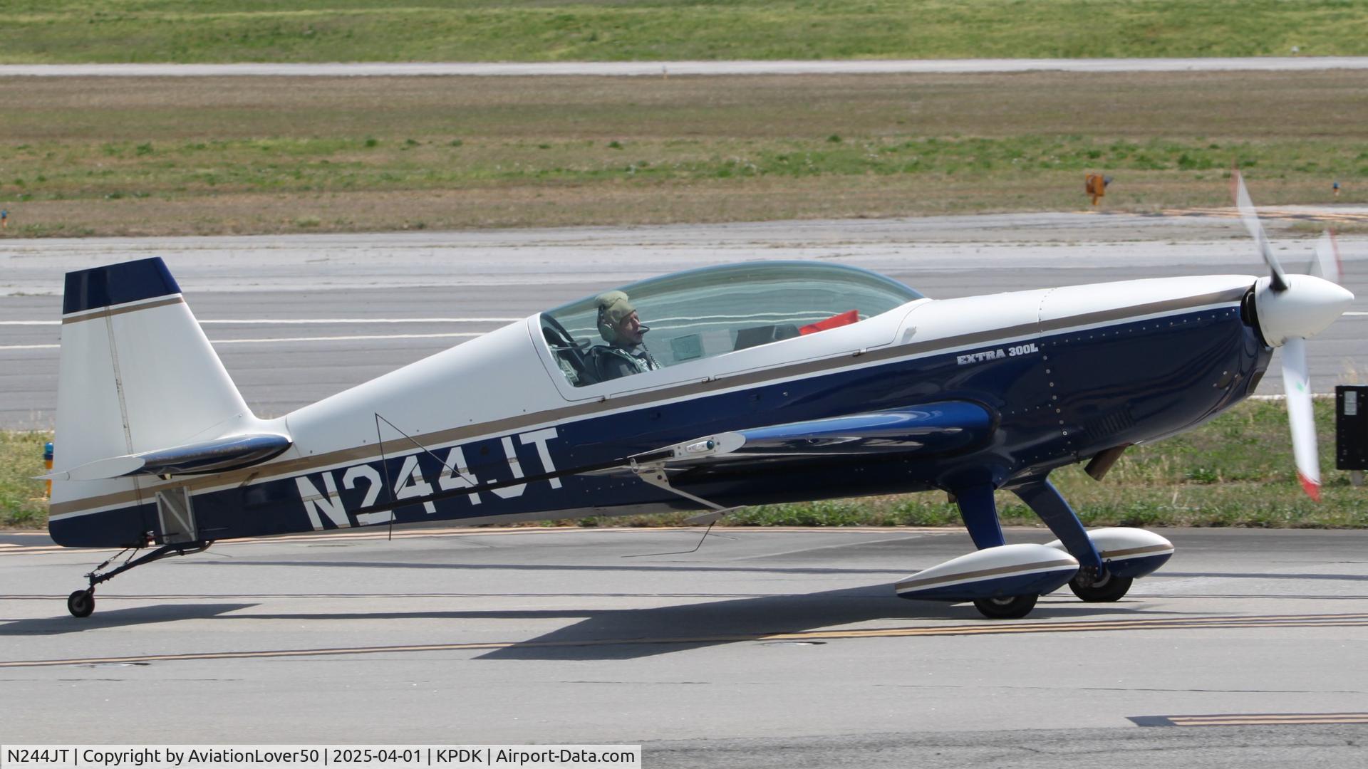 N244JT, Extra EA-300/L C/N 068, EA-300/L
